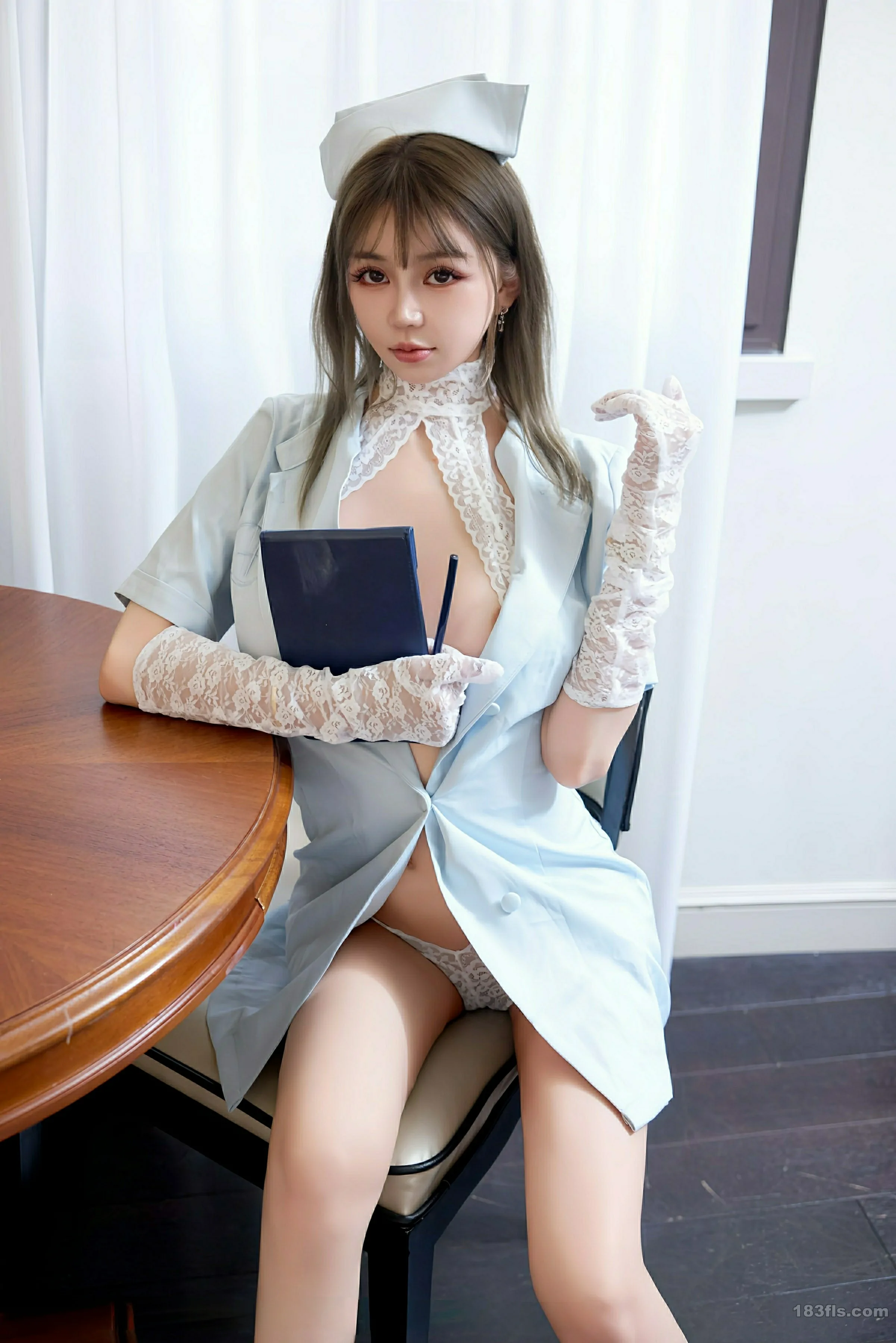 [XIUREN秀人网] 2025.07.22 No.10570 Zoe柚柚第1张