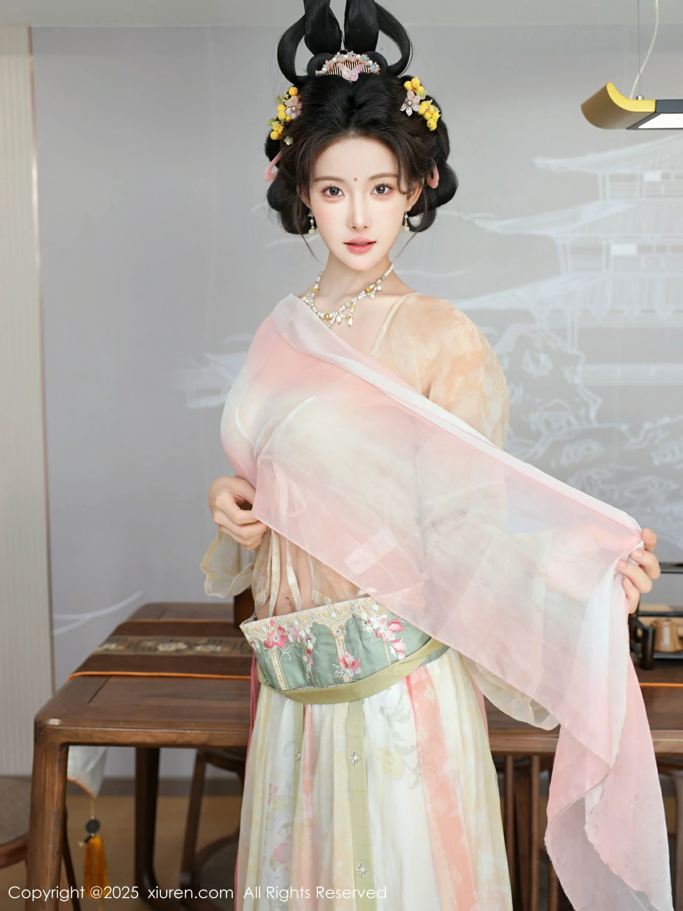 [XIUREN秀人网] 2025.08.13 No.10645 梨霜儿第1张