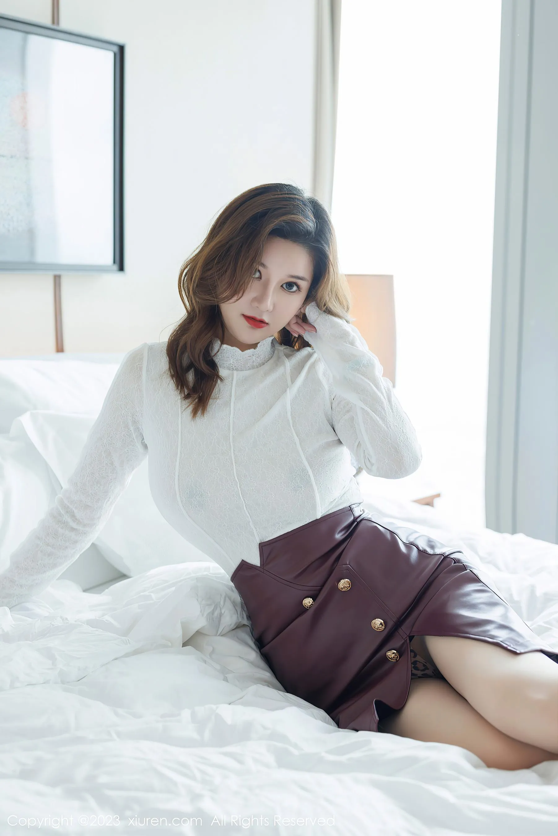  秀人网 No.6693 杨可可coco 短裙美臀第9张