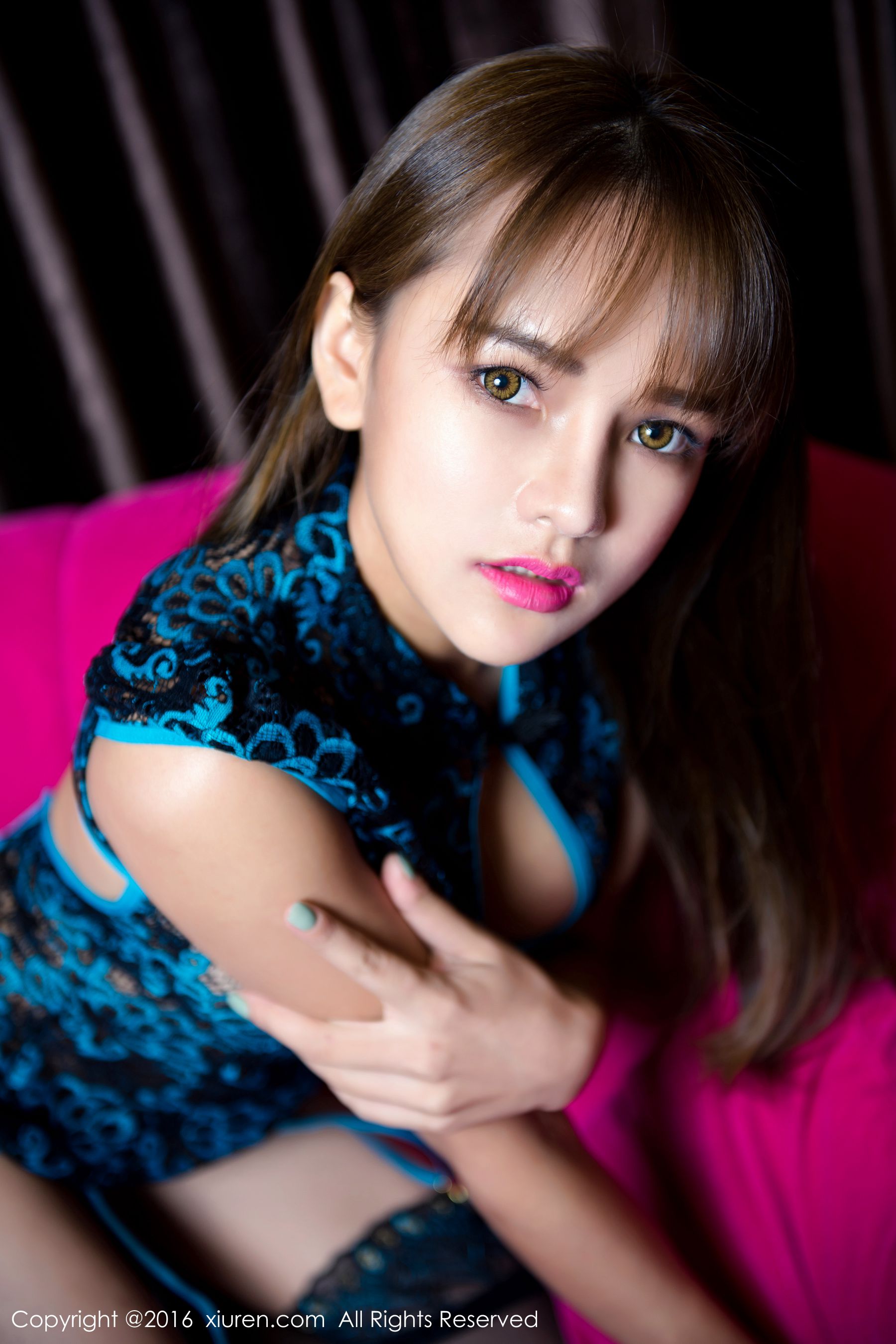 百变少女@岑雨桥 秀人网 No.614第10张