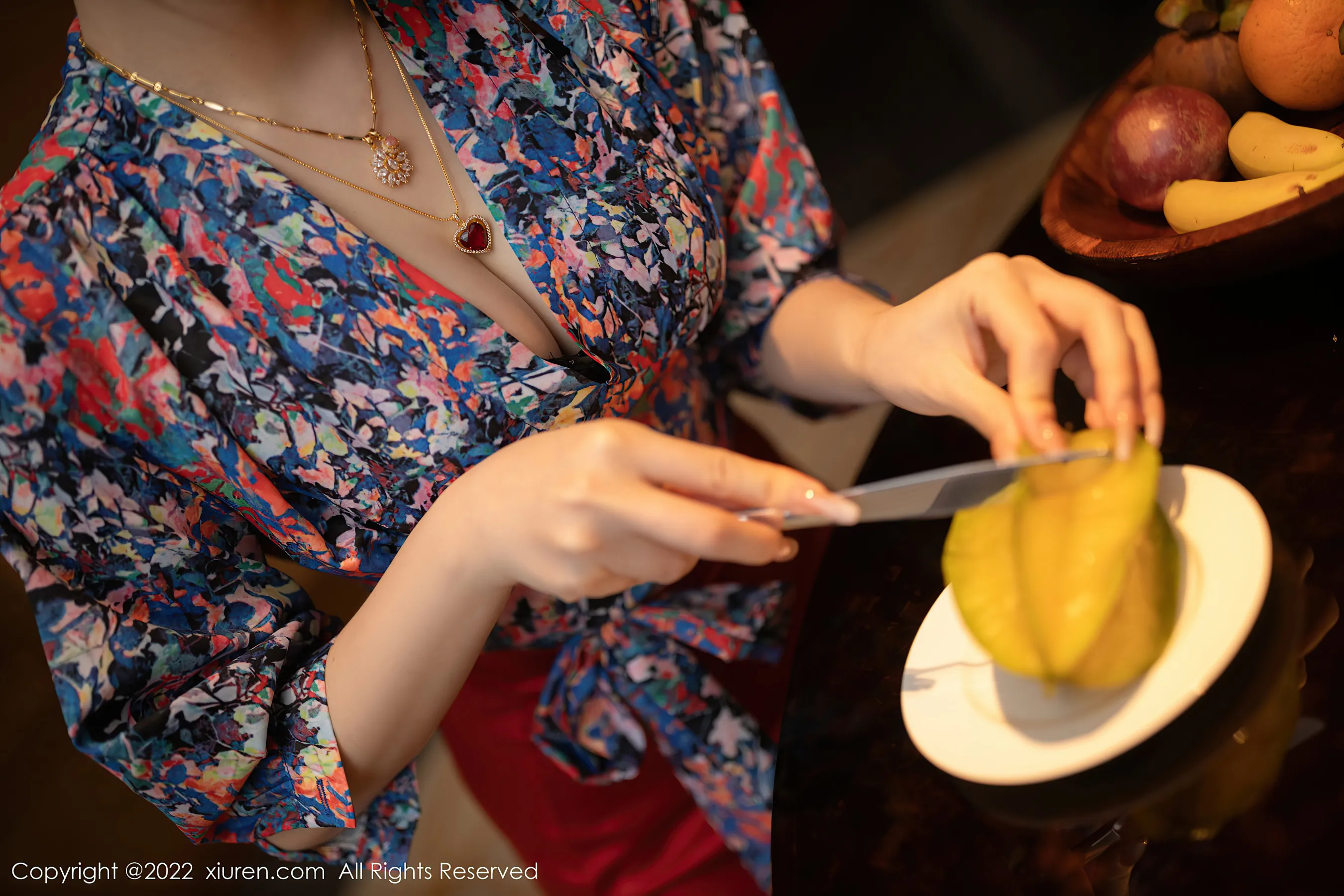  秀人网 No.4674 鱼子酱Fish 三亚旅拍长裙蕾丝写真第16张