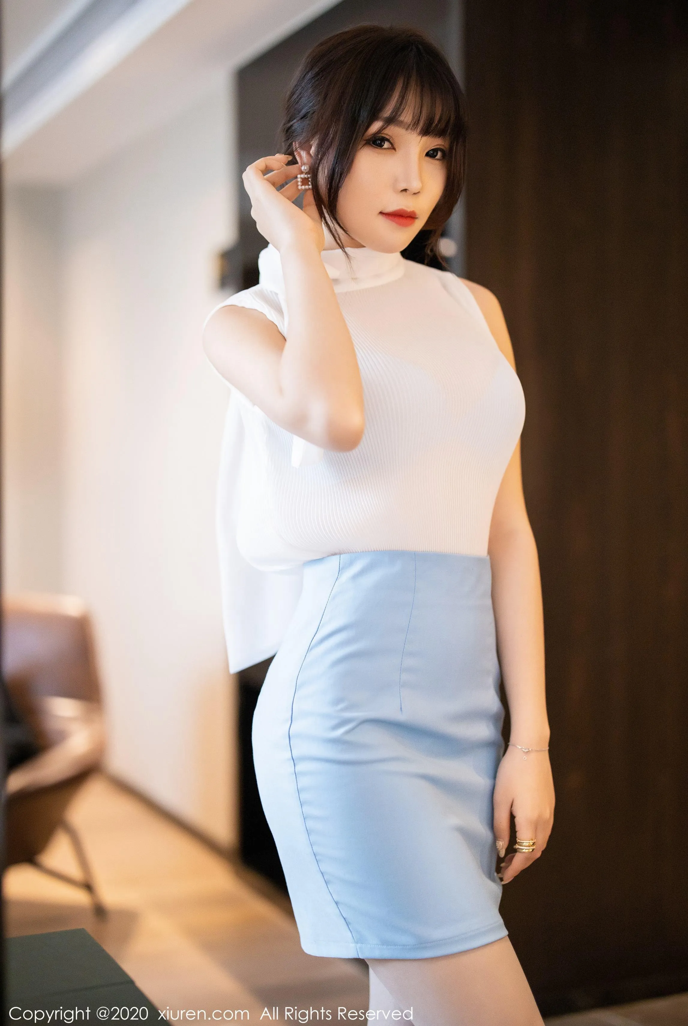  XIUREN秀人网 NO.2107 芝芝Booty第3张