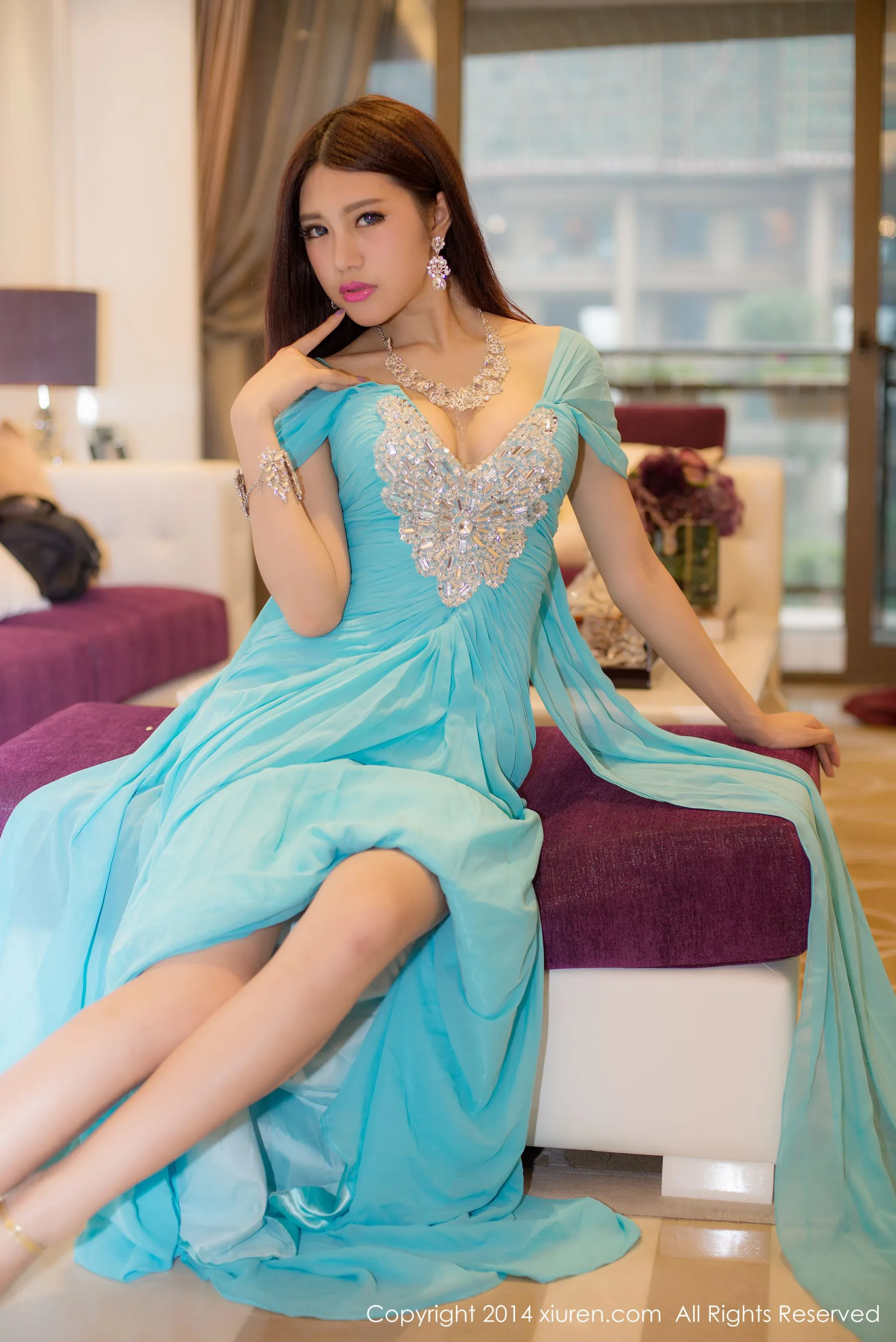  绮里嘉ula《私房图片合辑》 秀人网 No.166第23张