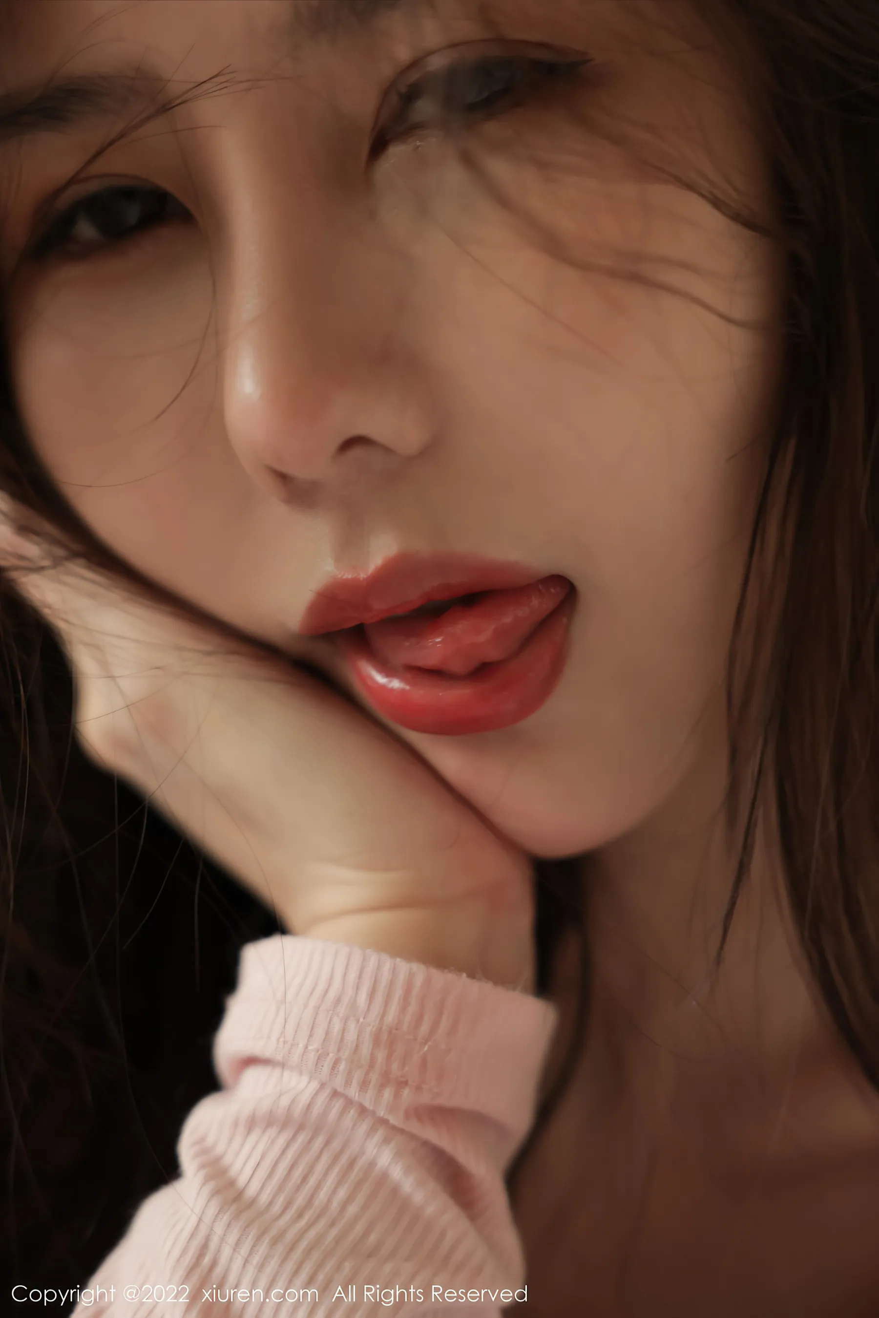  秀人网 No.4817 尹甜甜 牛仔短裤大理旅拍第16张