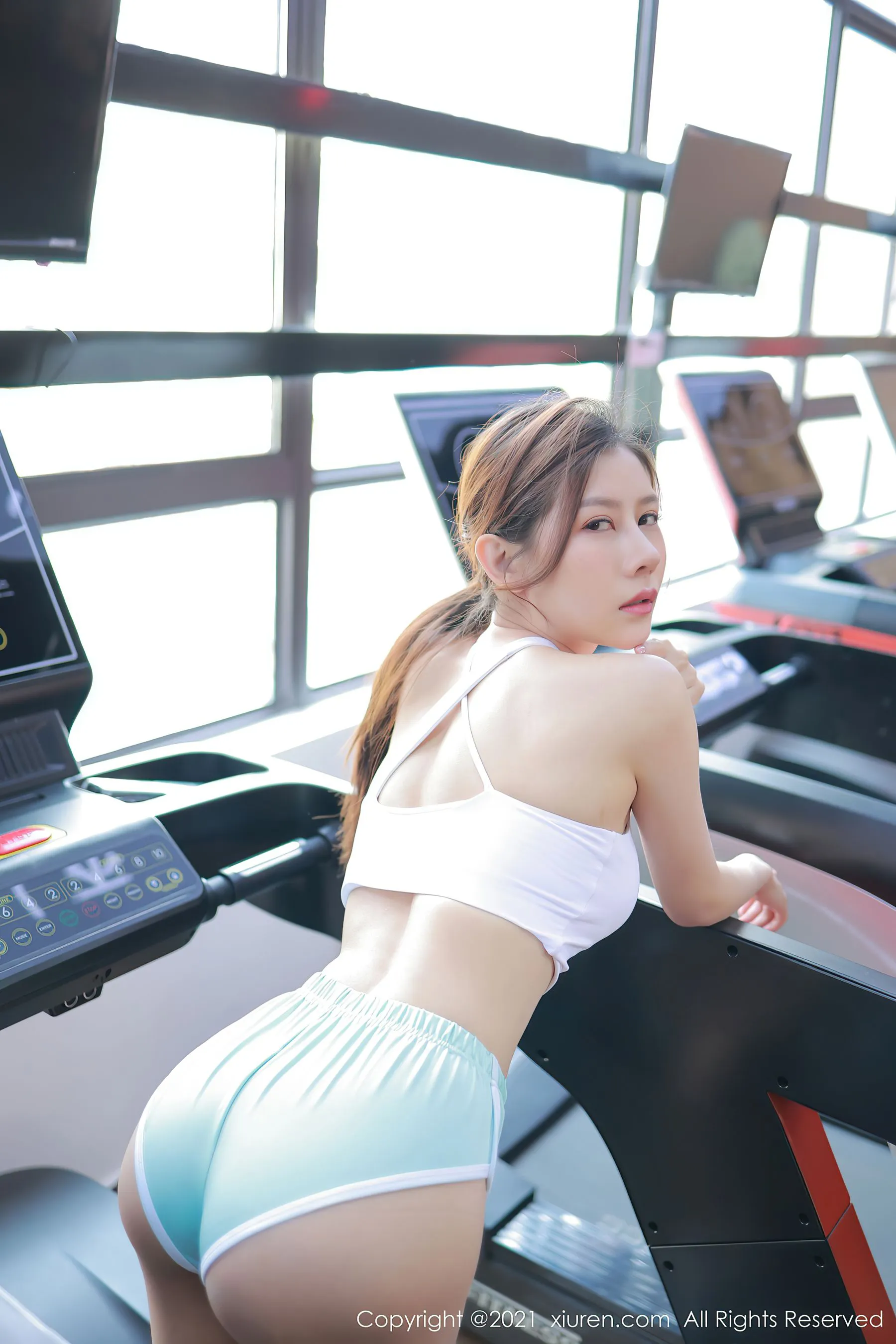  秀人 No.3970 尹甜甜第3张