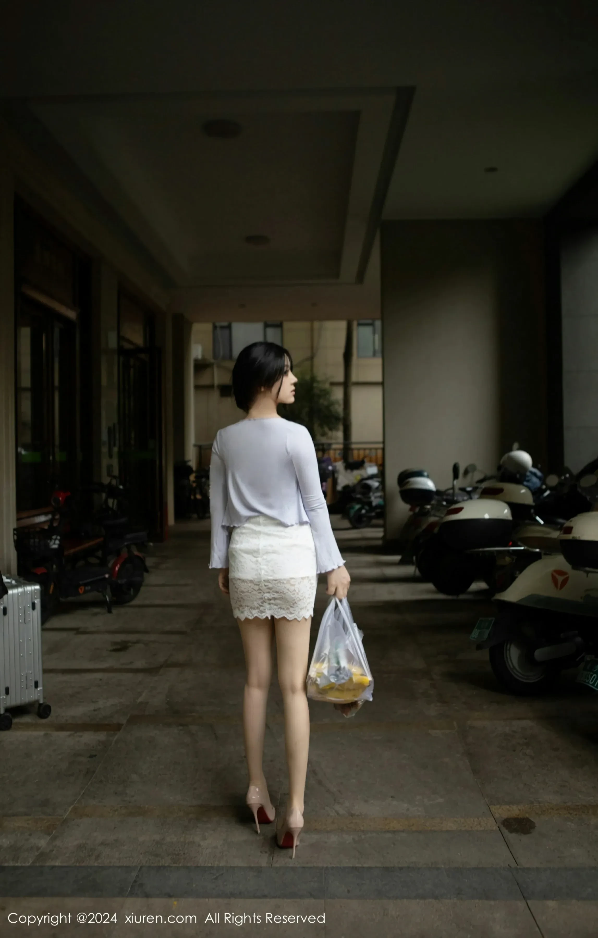  XiuRen 秀人 No.8677 豆瓣酱 [89P]第6张