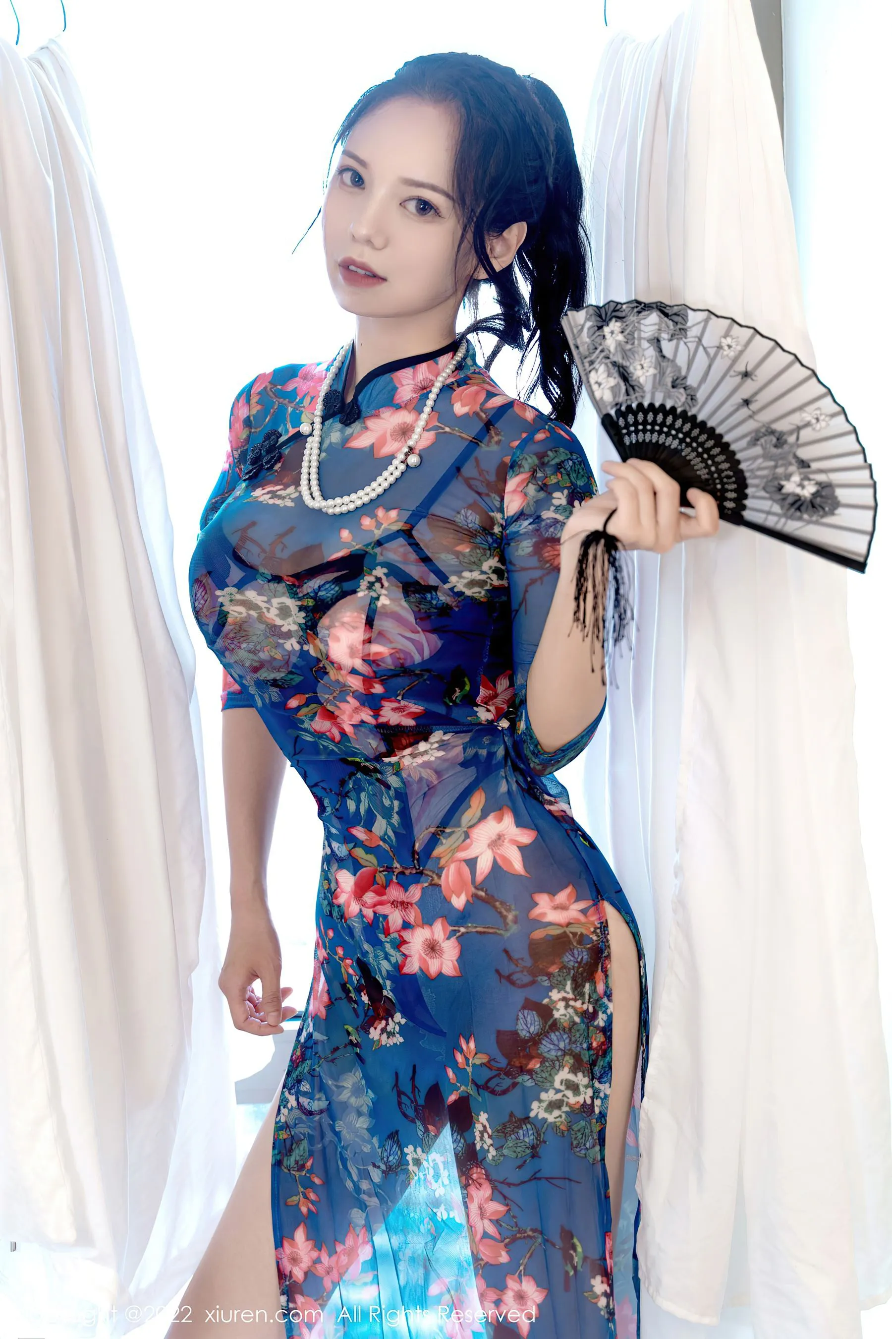 秀人网 No.5819 大美妞儿 旗袍丝袜第18张