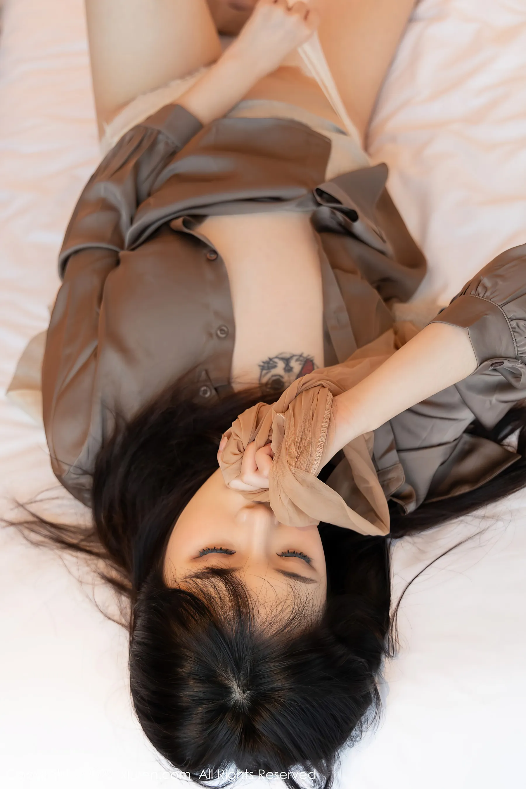 秀人网 No.4689 Arude薇薇 丝袜美腿短裙写真第11张