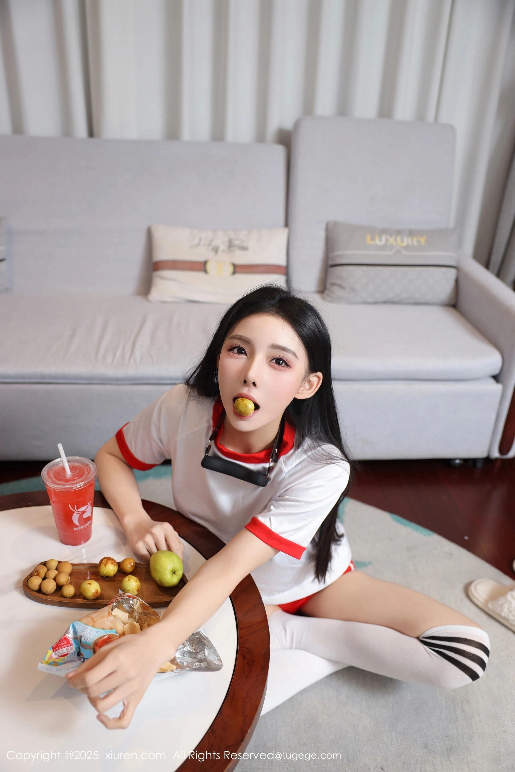  秀人网 许微微呀 Vol.11110 [86P]第9张