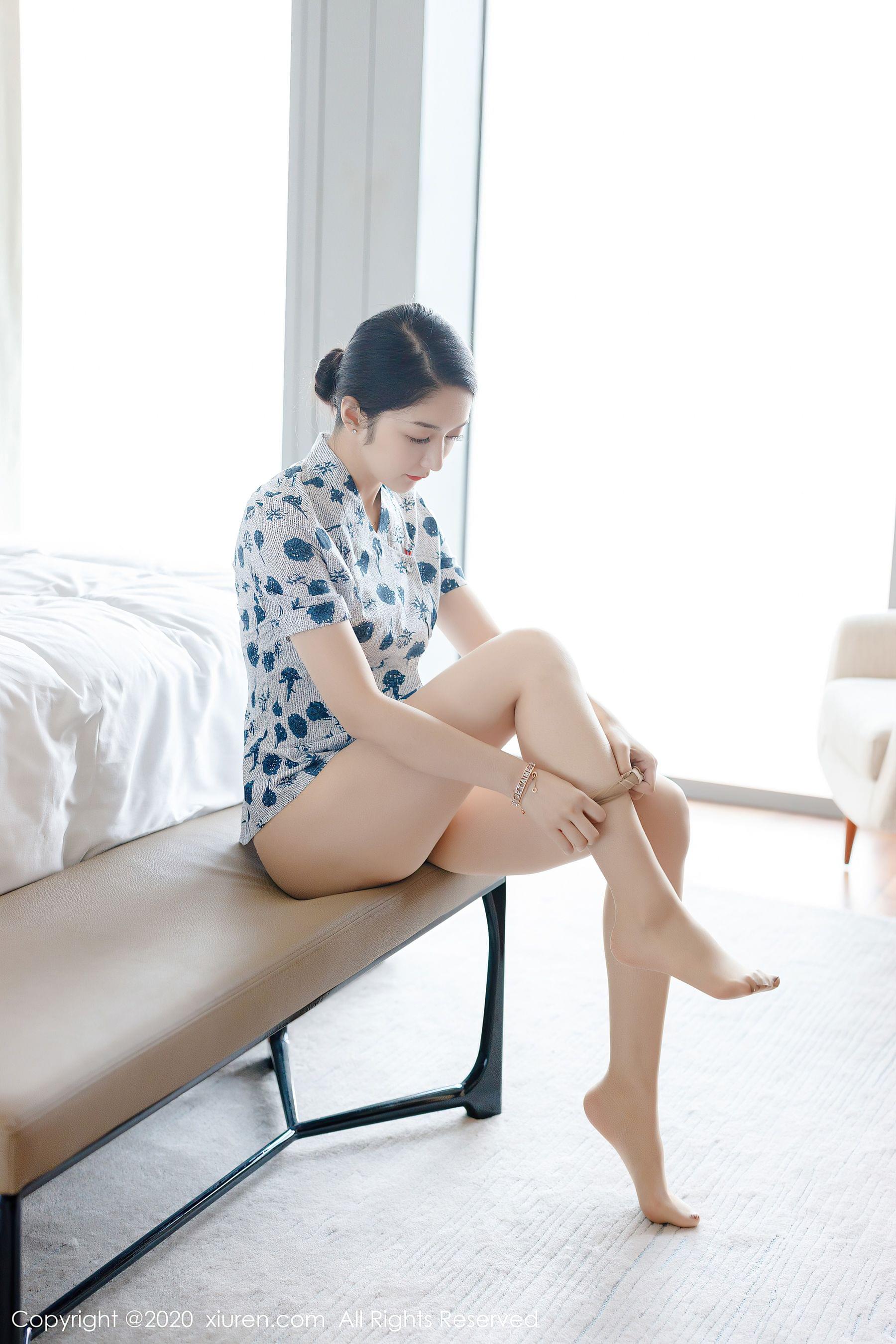  秀人XIUREN No.2305 Angela小热巴第1张