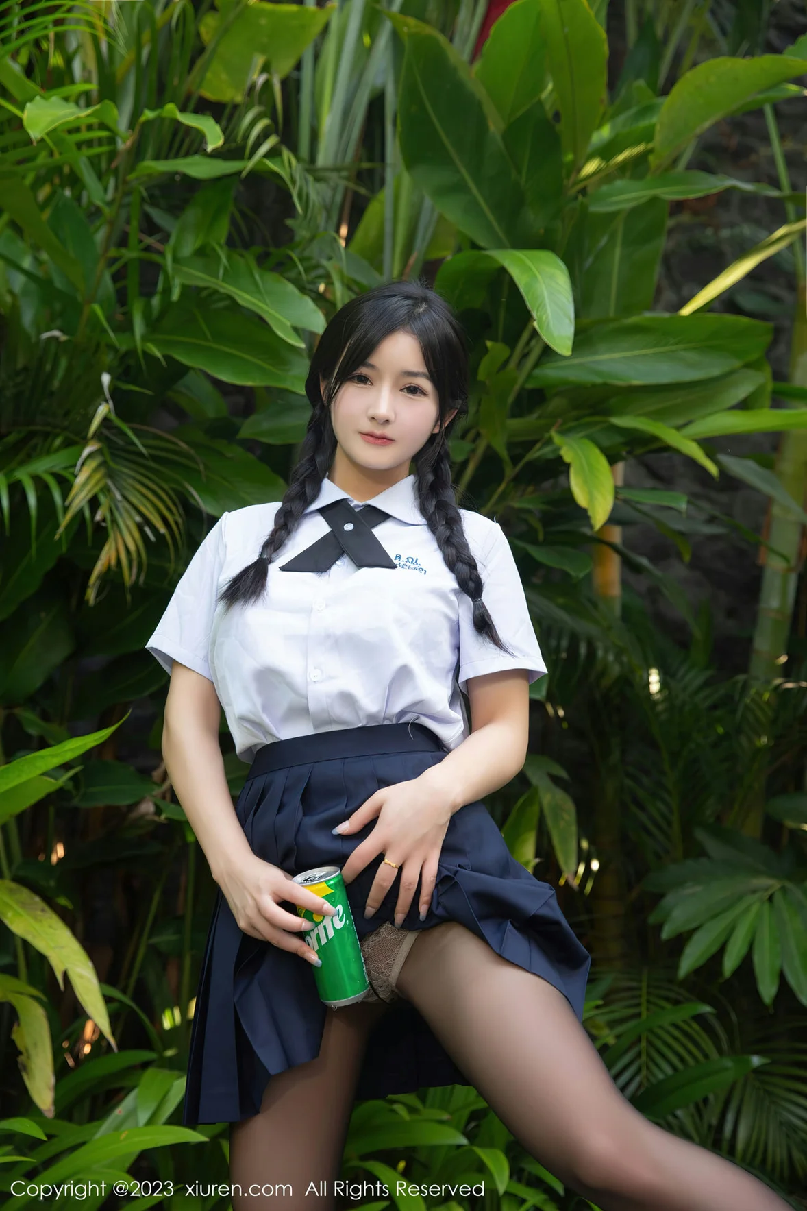  XiuRen 秀人 No.6940 谭小灵 新人学妹制服巴厘岛旅拍 [77P]第2张