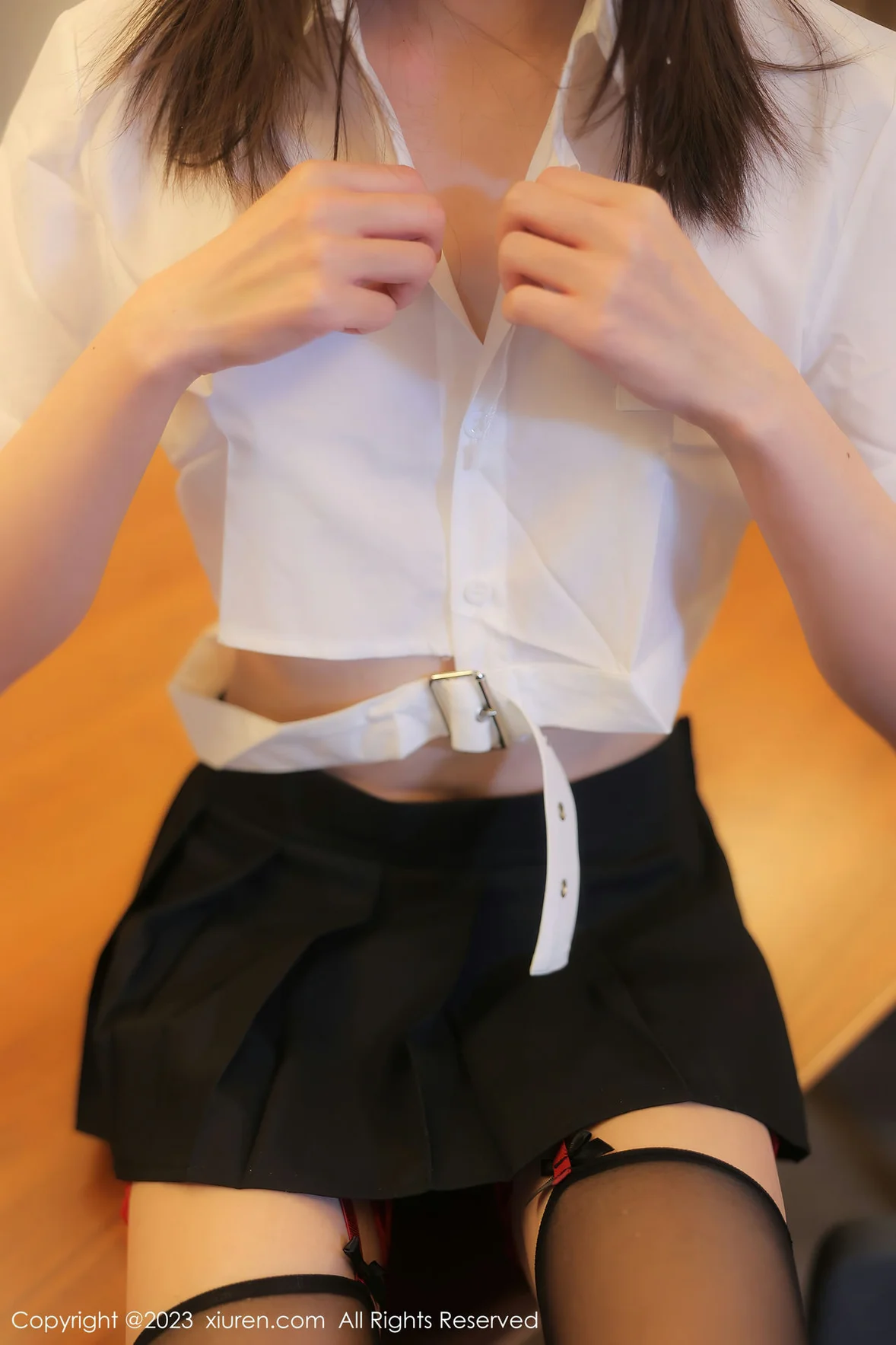  XiuRen 秀人 No.6862 甜佳佳 诱人短裙性感写真 [81P]第9张