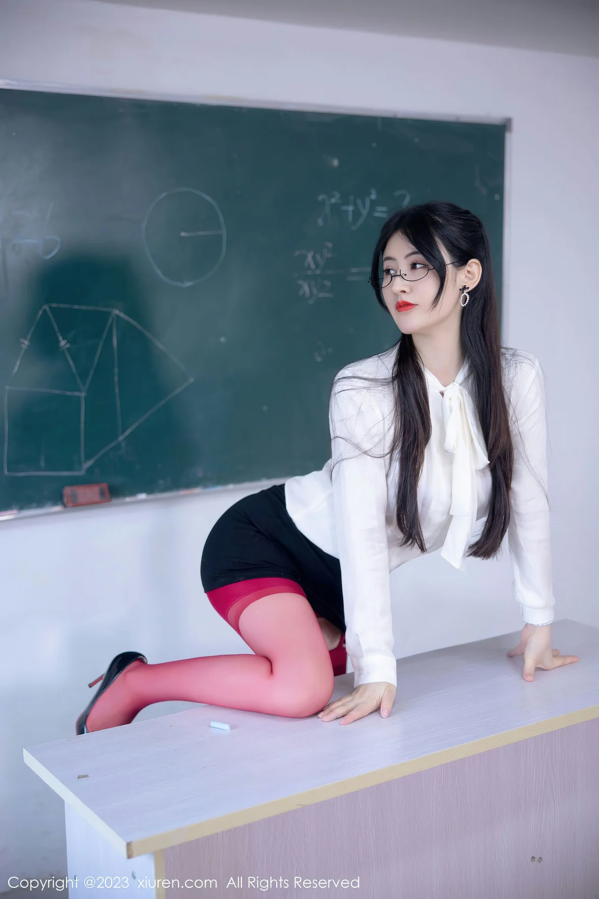  XiuRen 秀人 No.6980 诗诗kiki 教师角色扮演性感写真 [94P]第4张