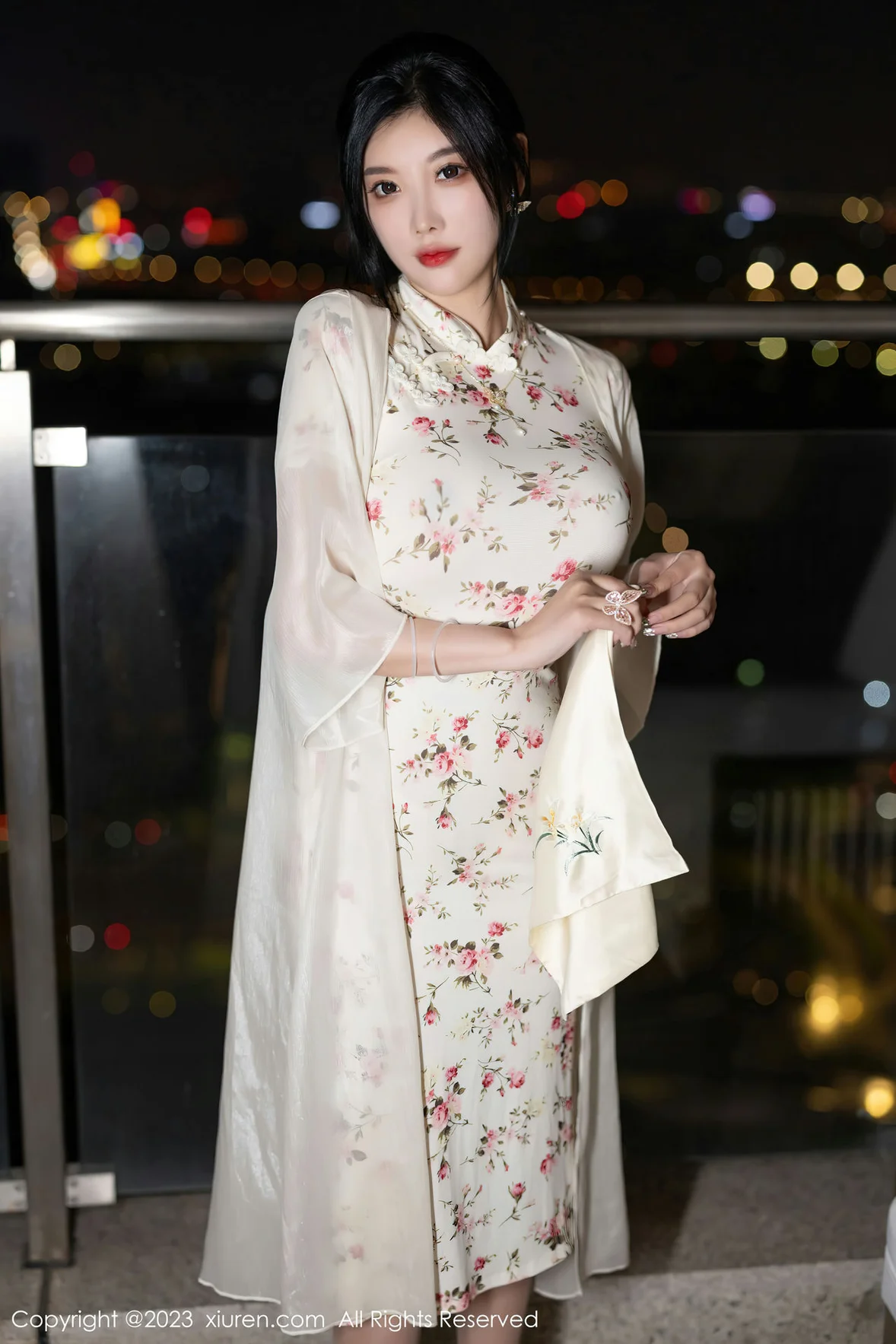  秀人网 No.7363 杨晨晨Yome 碎花旗袍浙江安吉旅拍 [87P]第1张