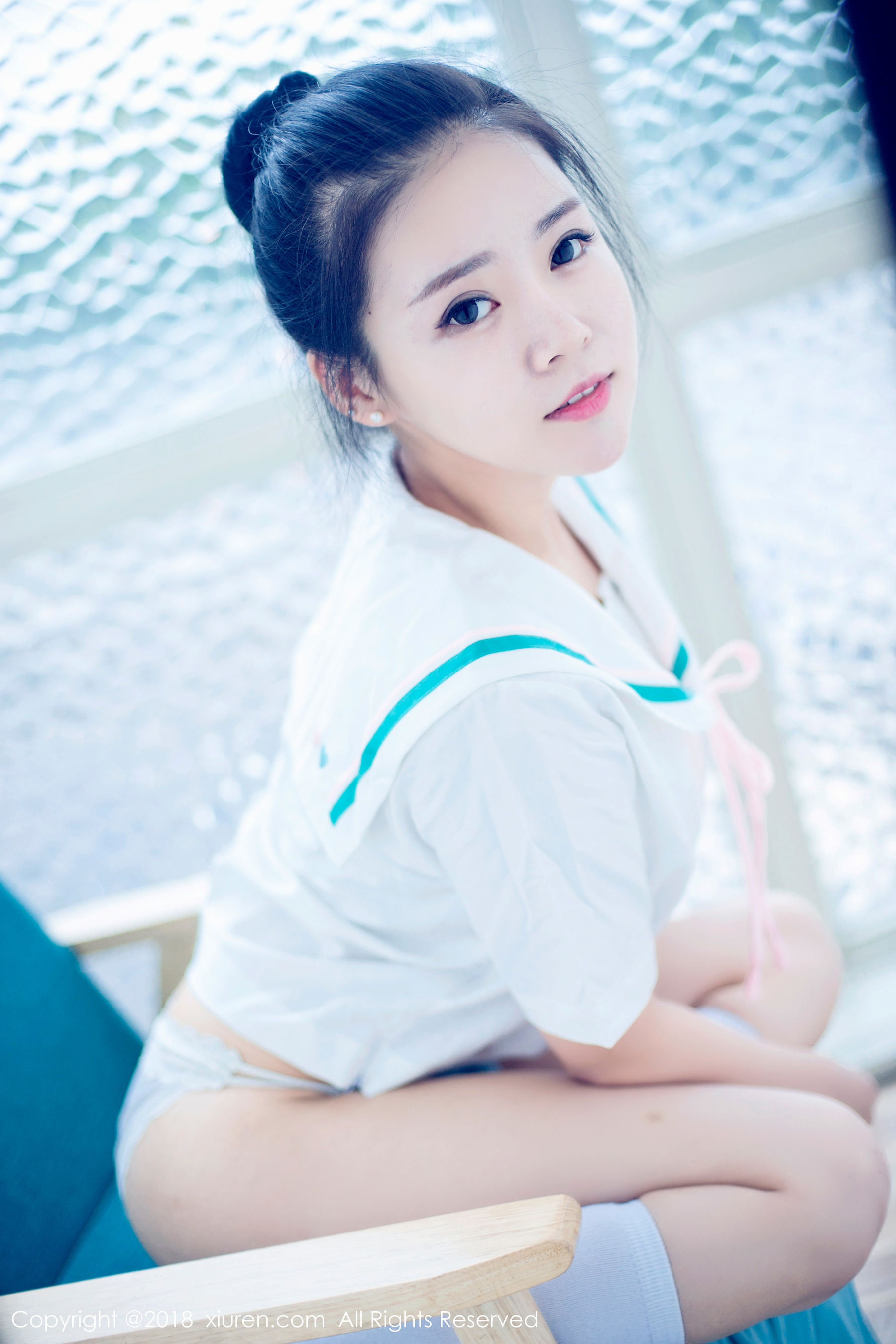  红气球《童颜巨乳稚气未脱小姑娘》 秀人 No.932第10张