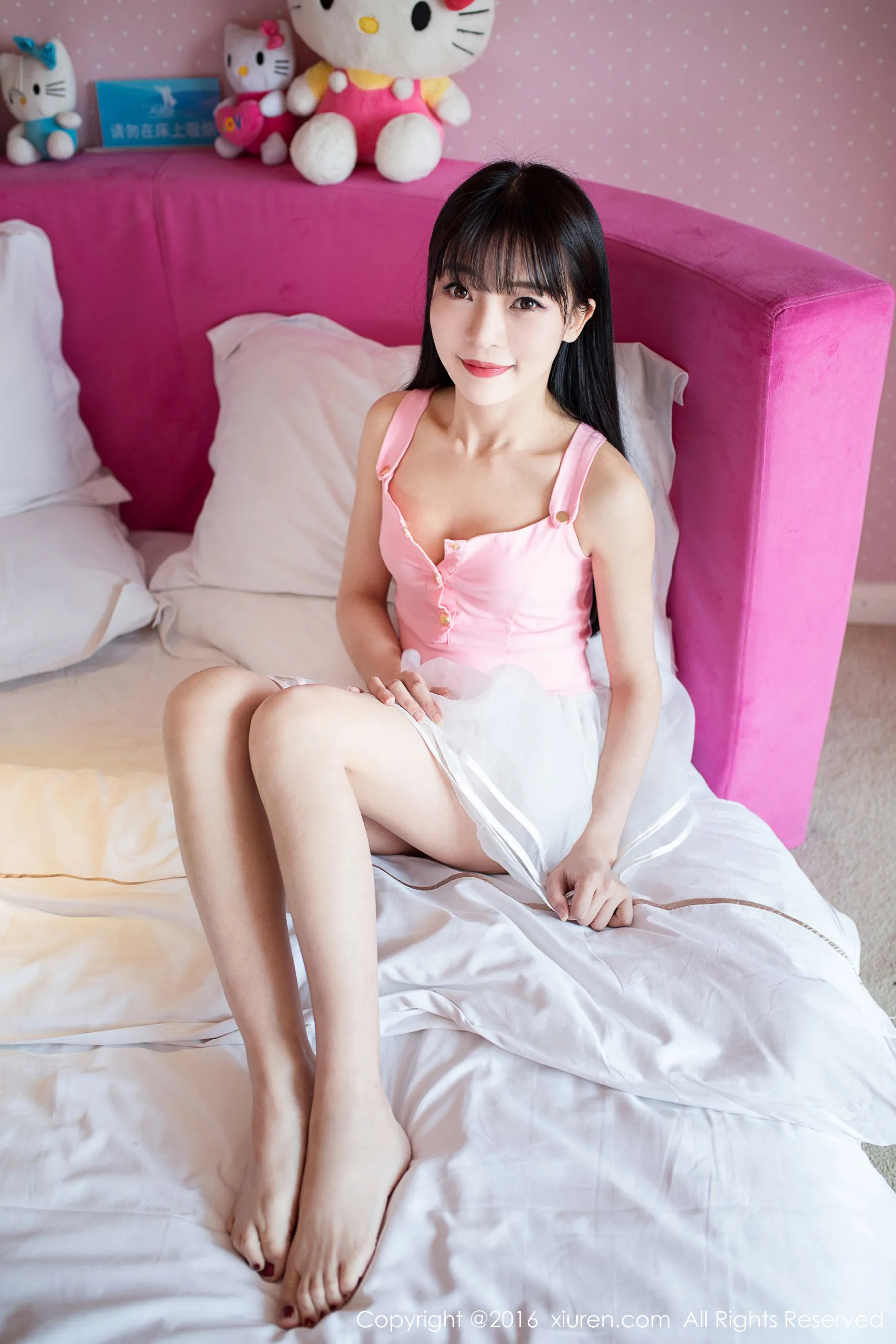 Mio莉莉《丝粉色的初恋》 秀人网 No.552第13张