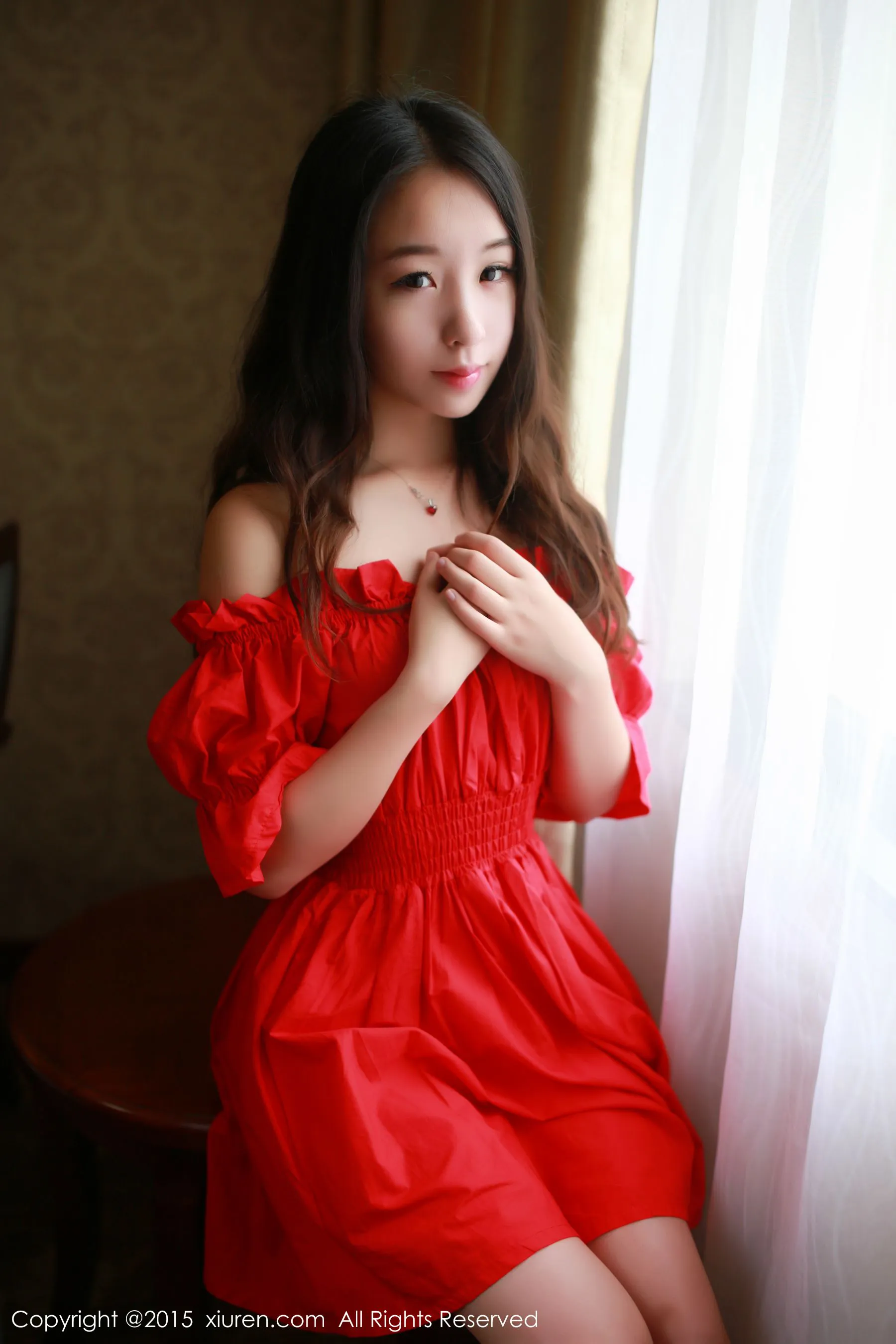  梓萱Crystal《连衣裙+热裤+网袜制服》 秀人网 No.347第3张