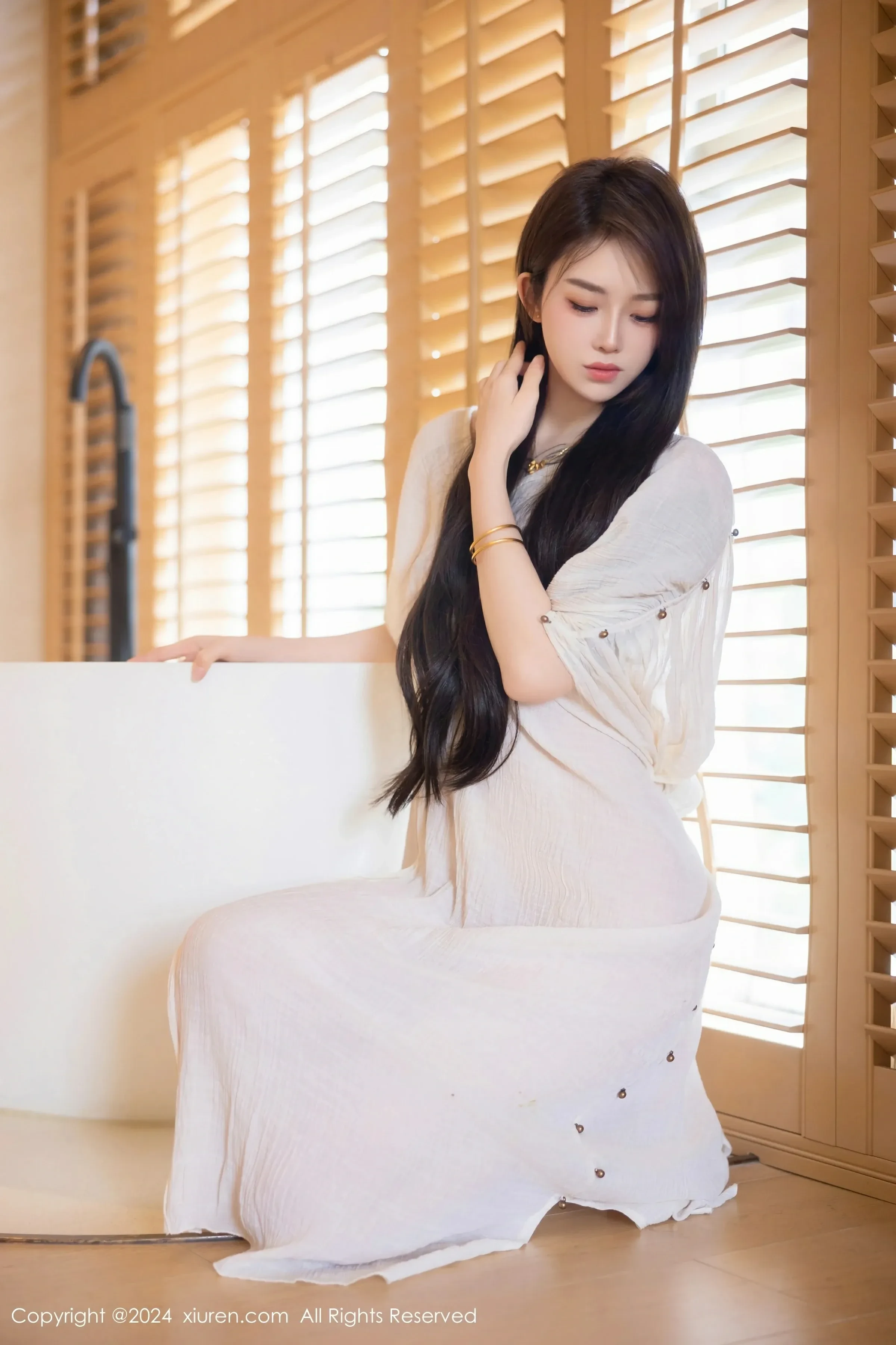  XiuRen 秀人 No.8842 夏竹 新人模特 [83P]第4张