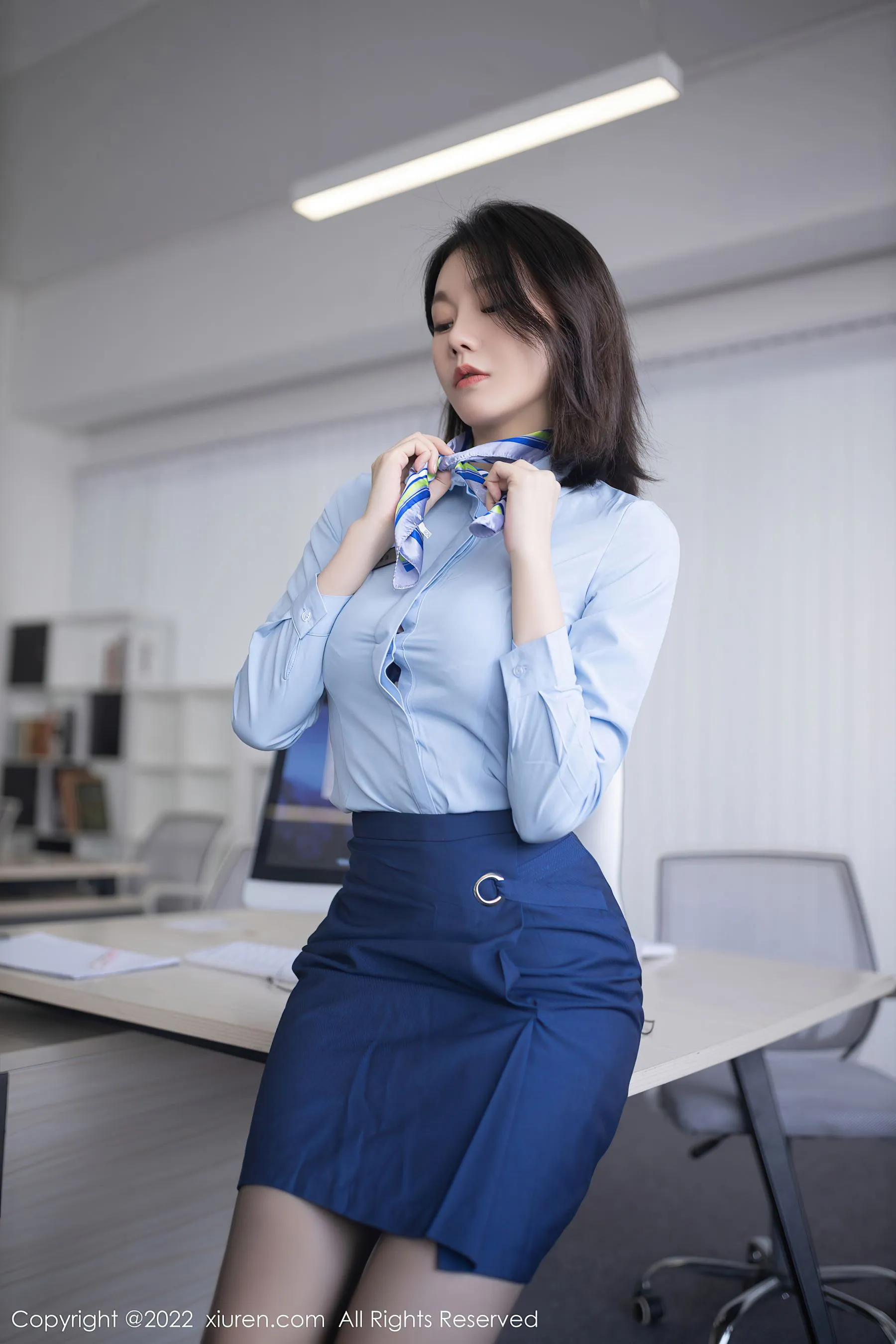  秀人网 No.5021 安然anran 黑丝美腿第6张