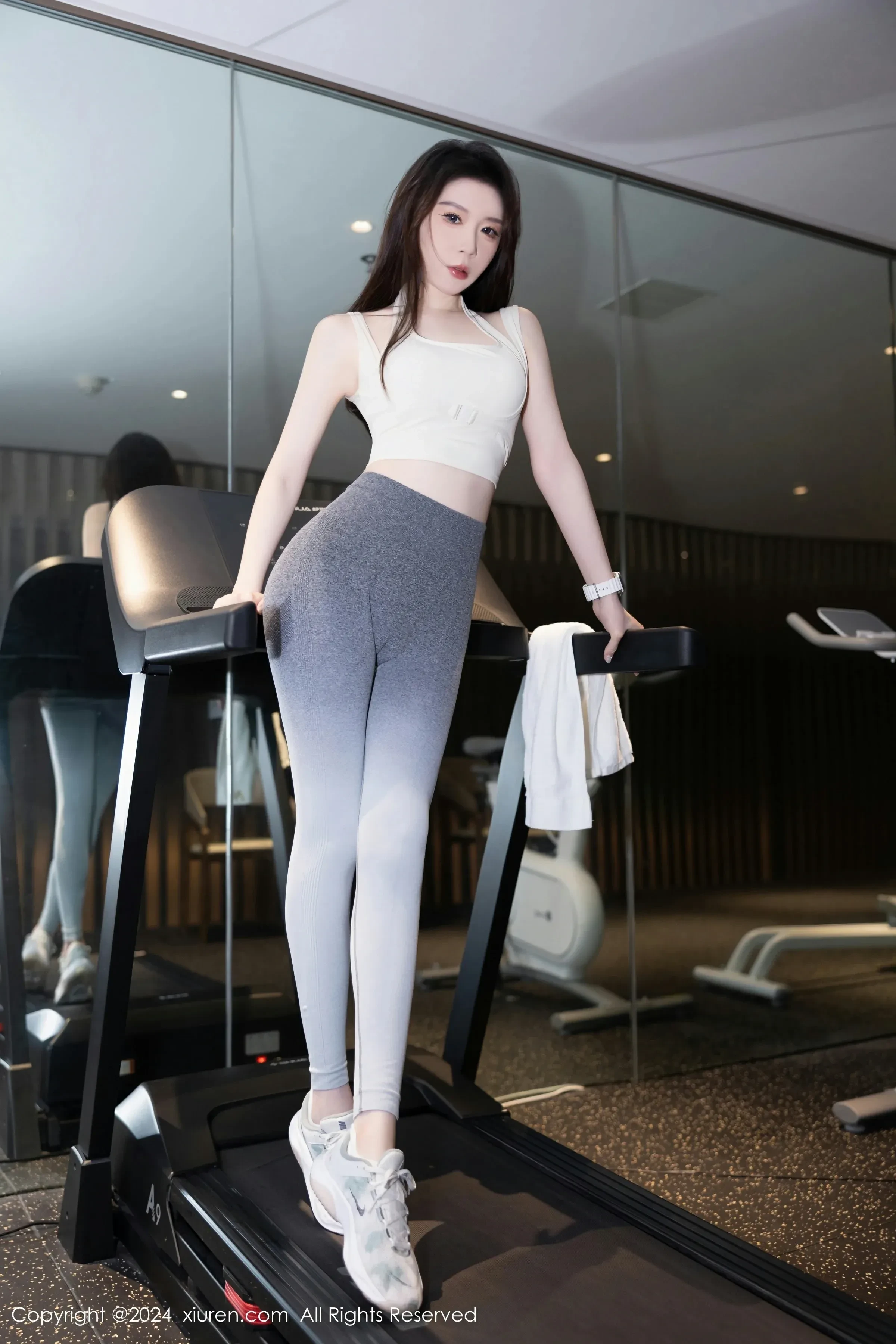  XiuRen 秀人 No.8767 梦心玥 [86P]第6张