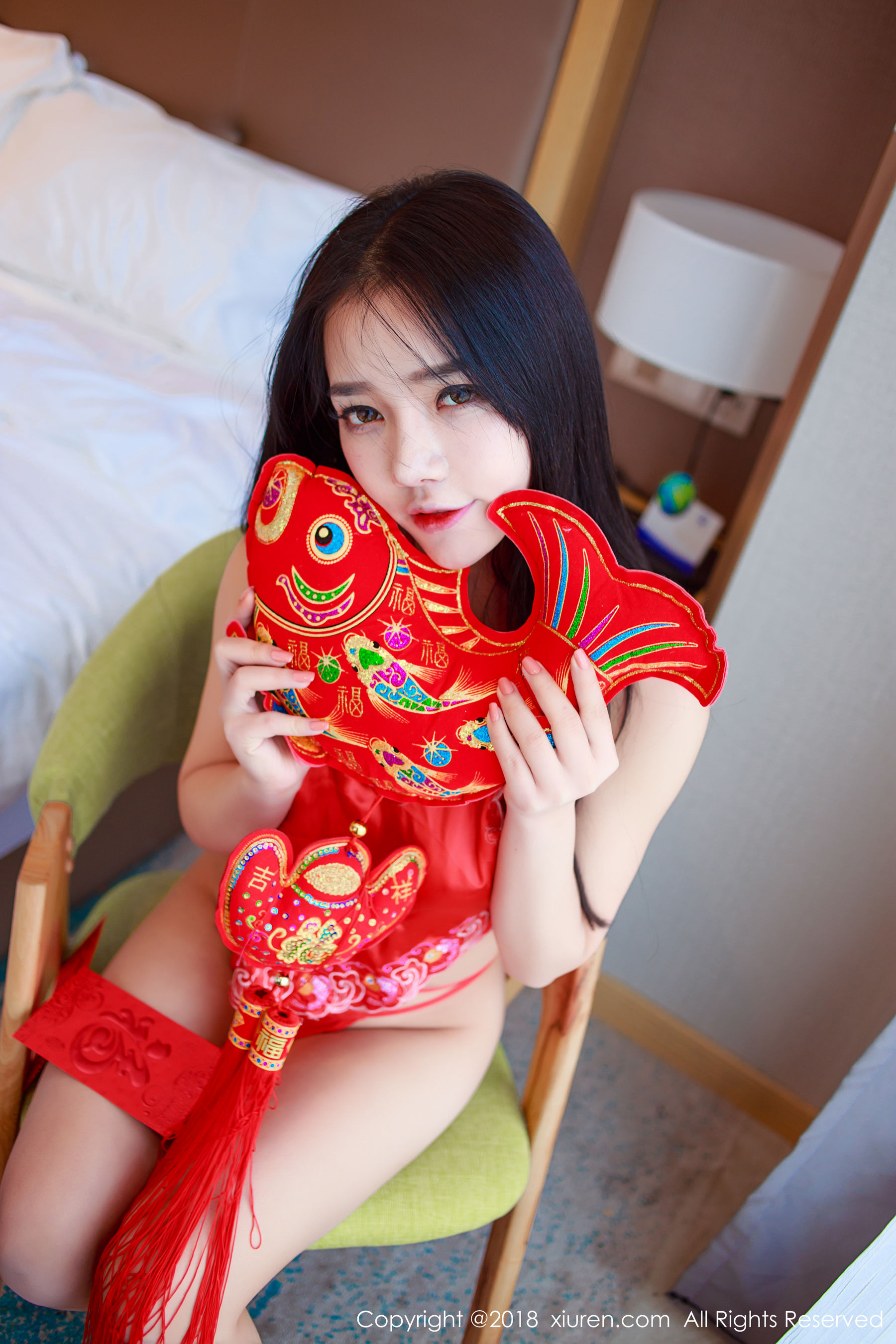  夏雪爱《新春火红肚兜内衣私房》 秀人 No.921