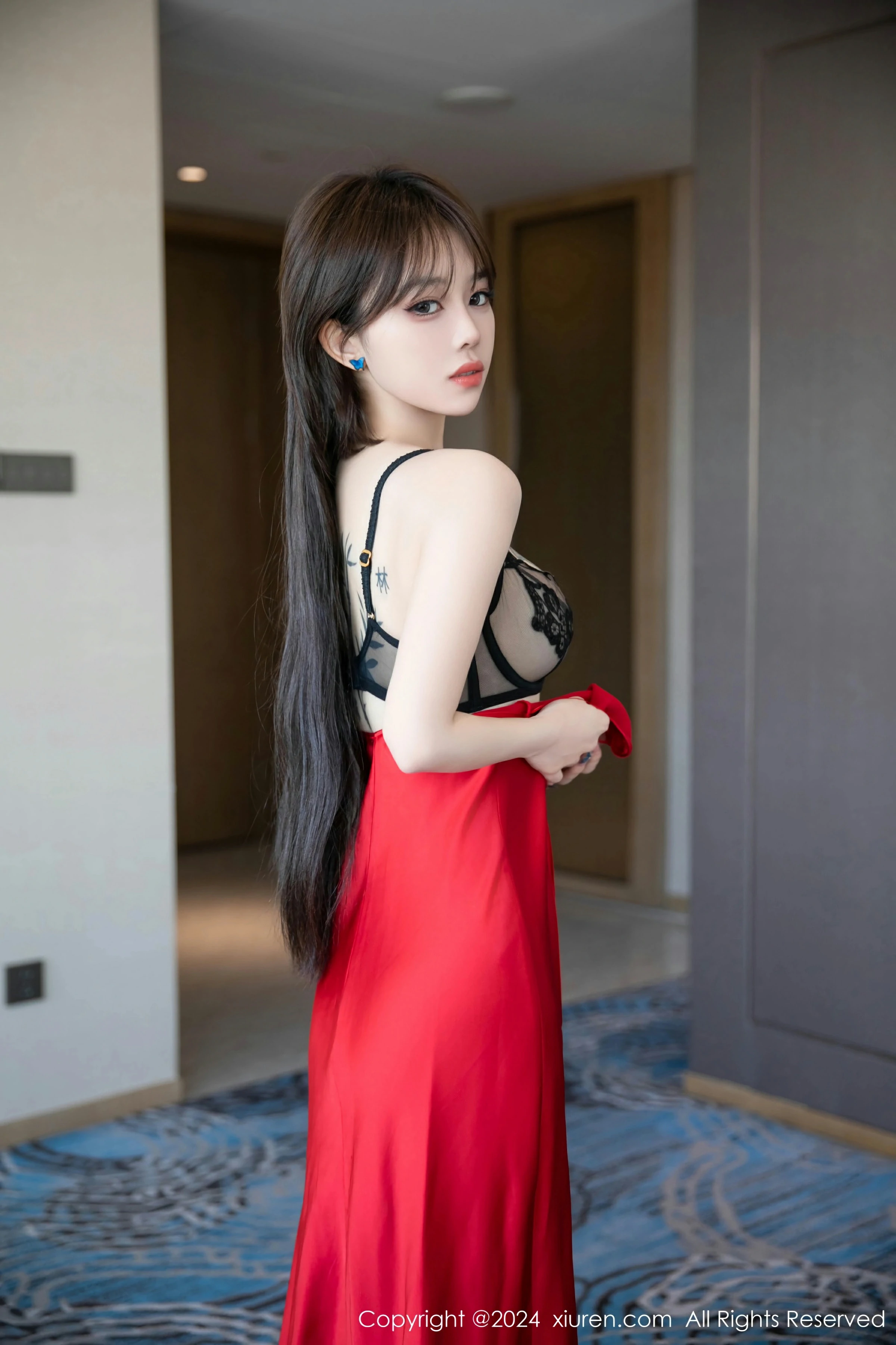  XiuRen 秀人 No.8630 奶瓶. [90P]第10张