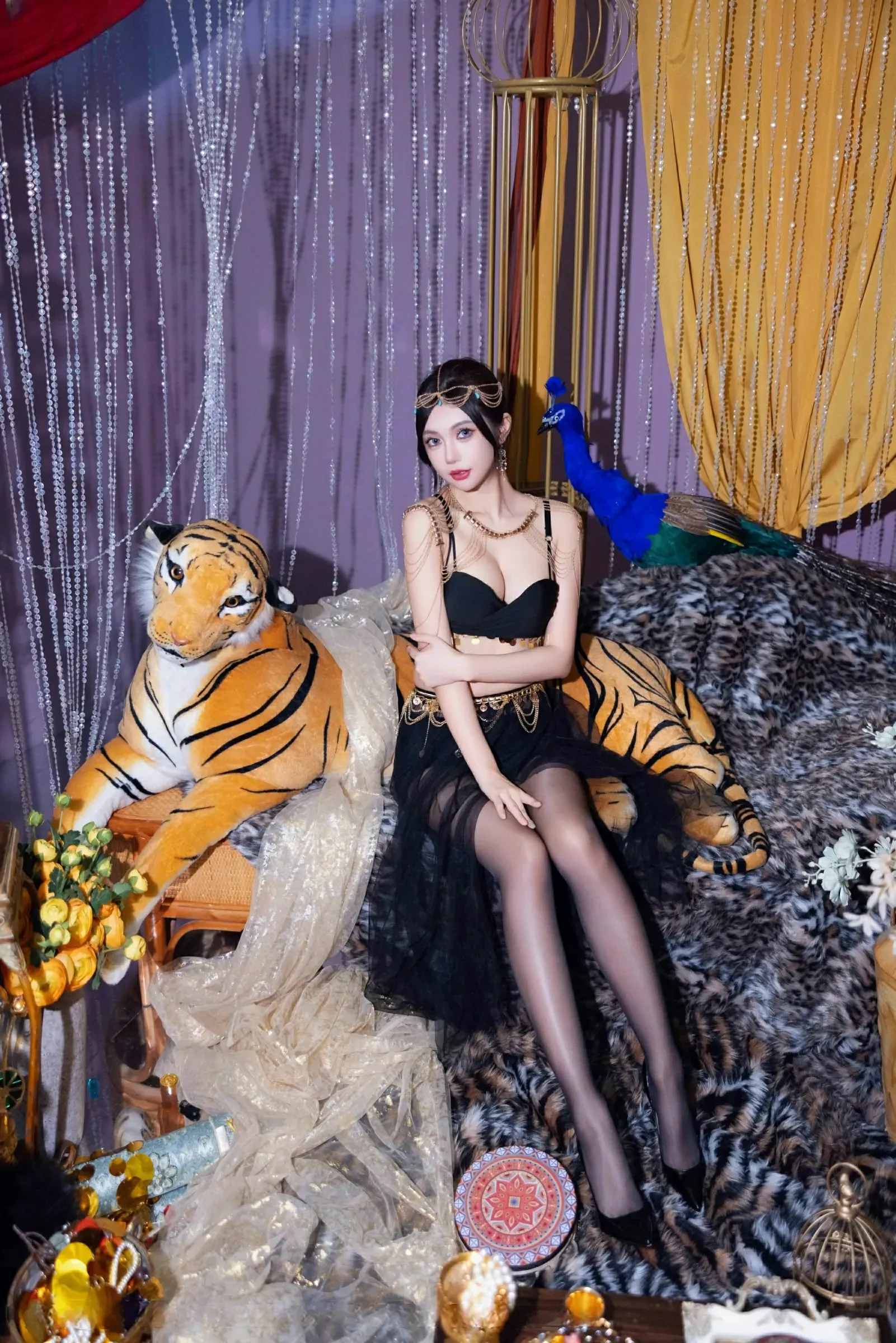  XiuRen 秀人 No.10018 绮里嘉ula [79P]第2张