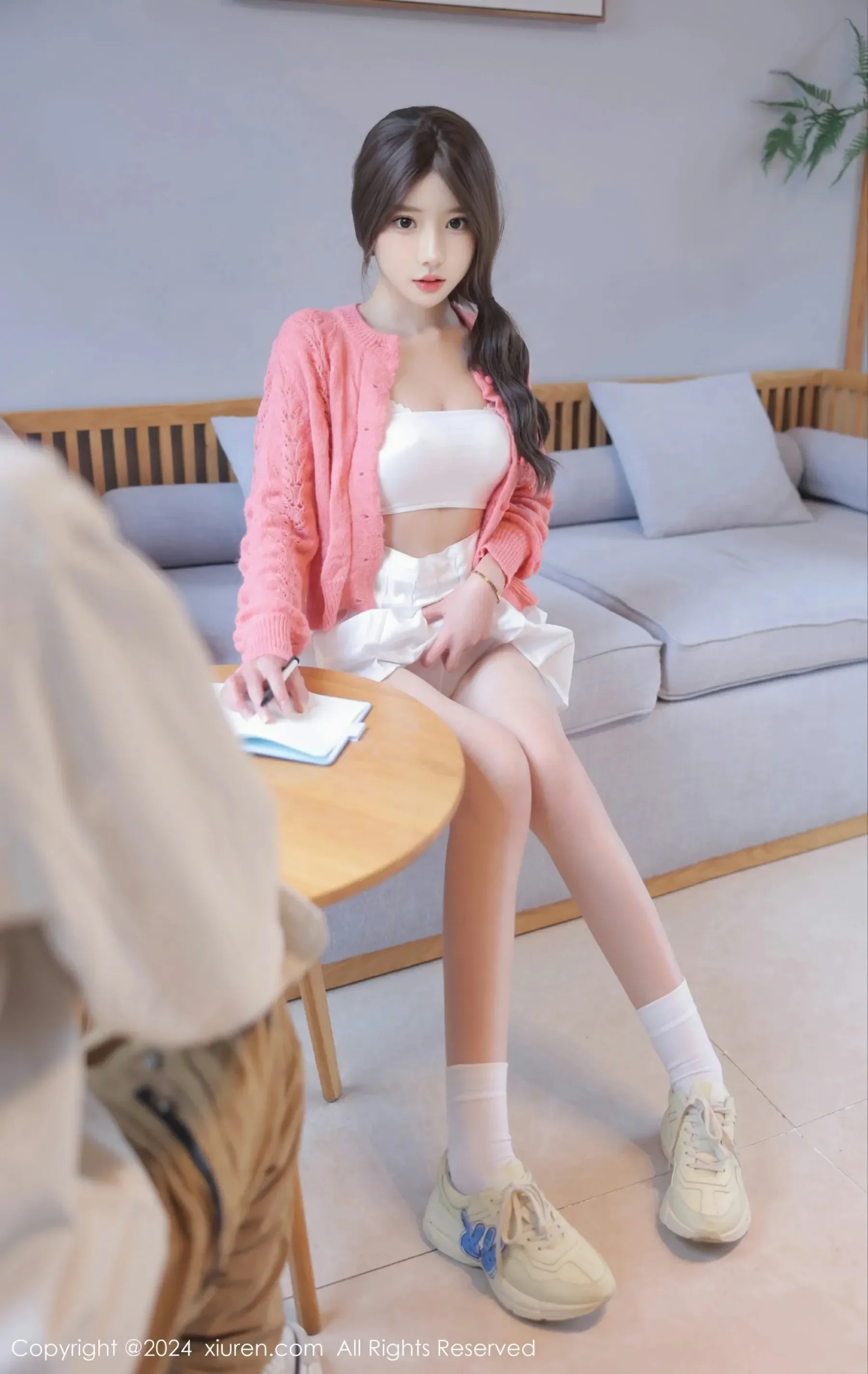  XiuRen 秀人 No.8241 桃妖夭 [103P]第20张