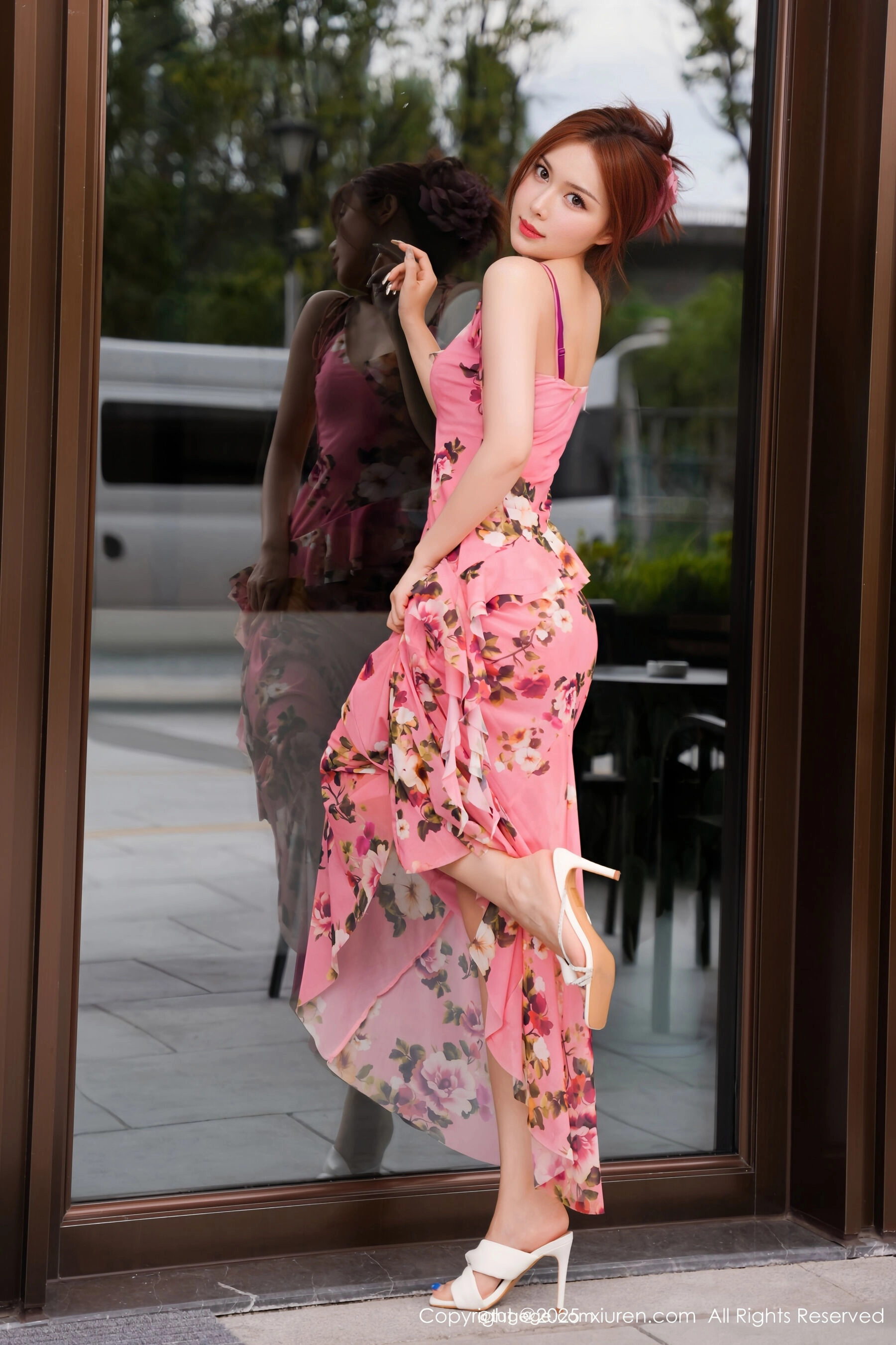  秀人网 白芷yy Vol.10954 [60P]第3张