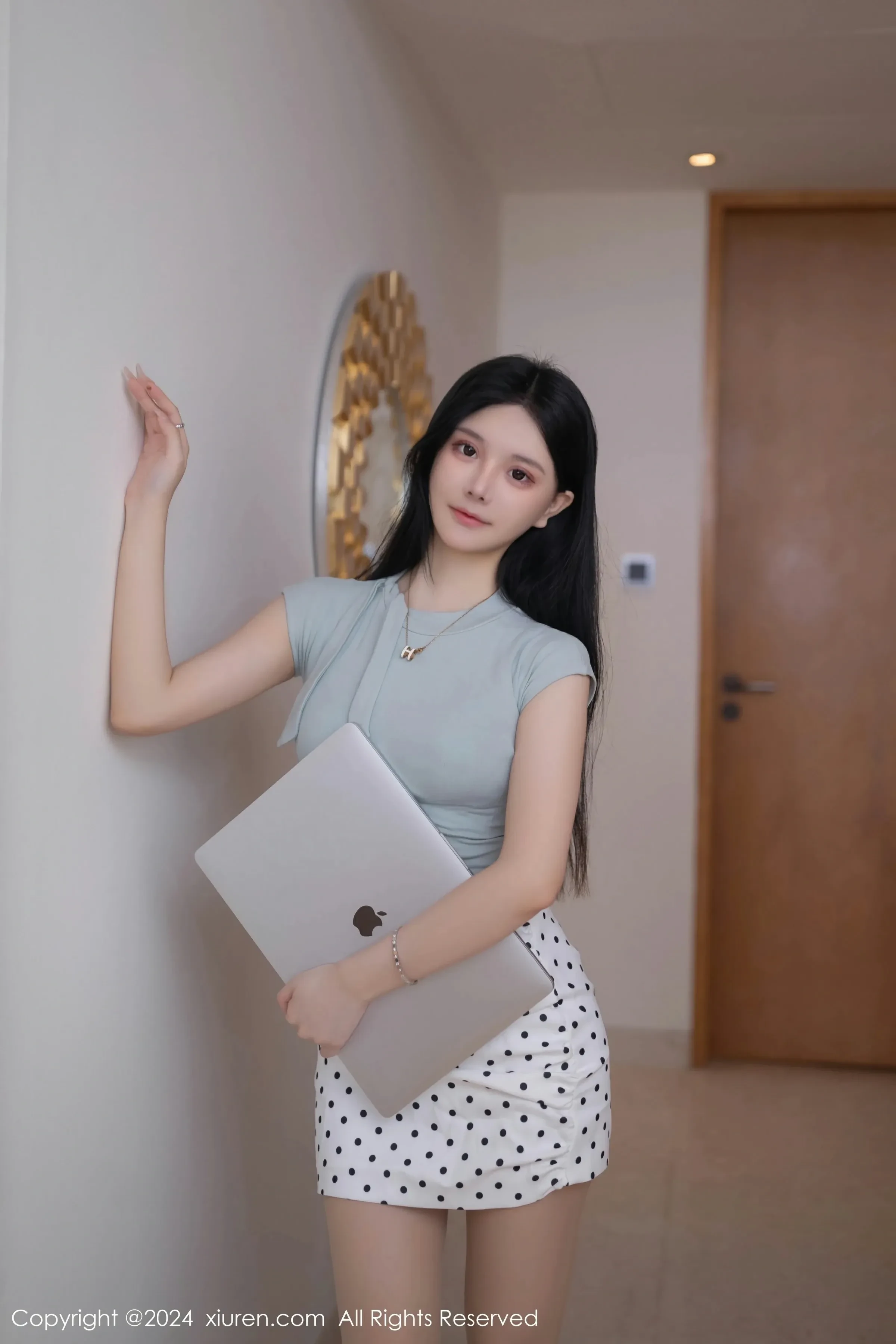 XiuRen 秀人 No.8774 幼幼 [80P]第2张