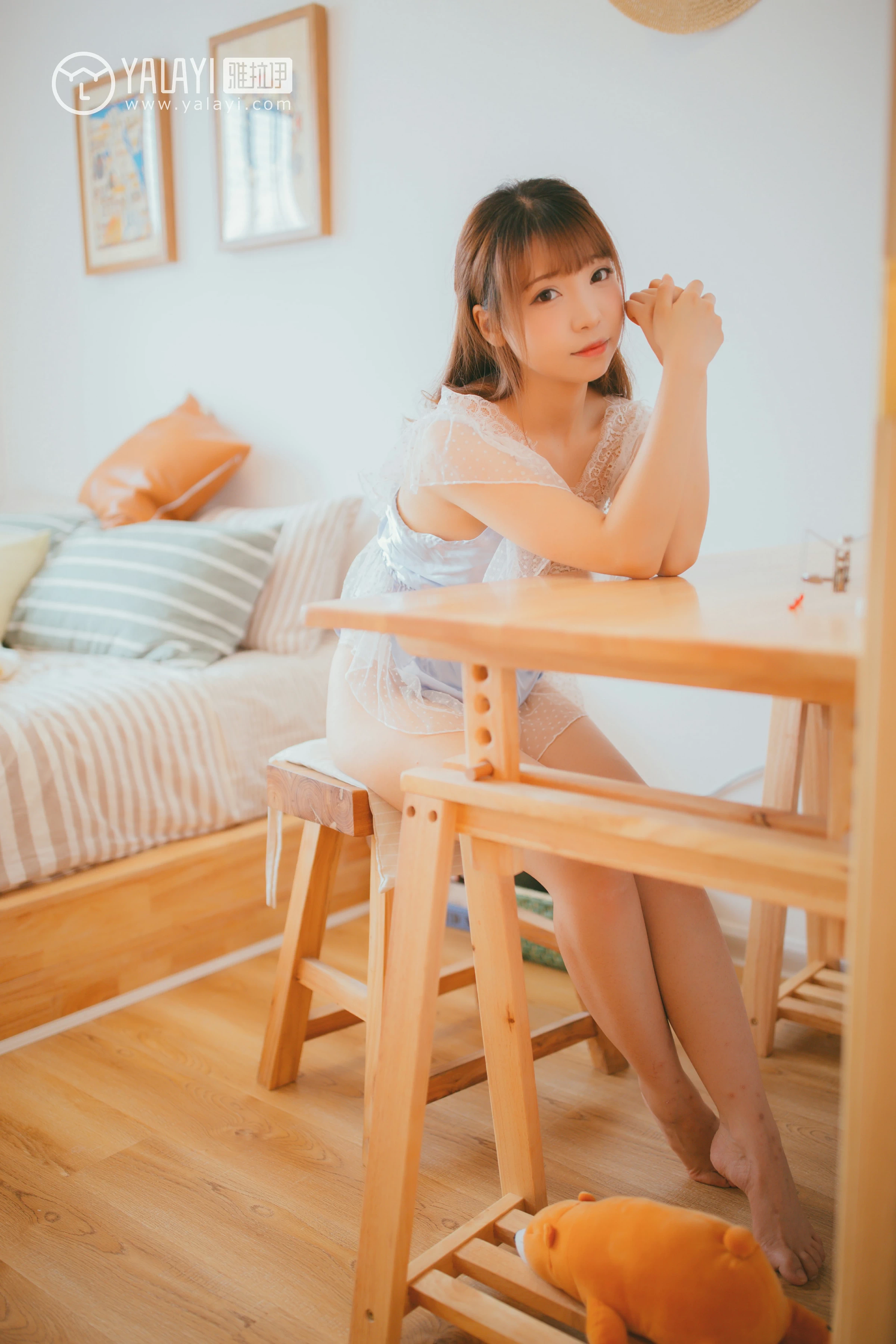 [YALAYI雅拉伊]NO.064 凝望 水花儿 透视情趣内衣与淡蓝色蕾丝睡衣性感私房写真集第13张