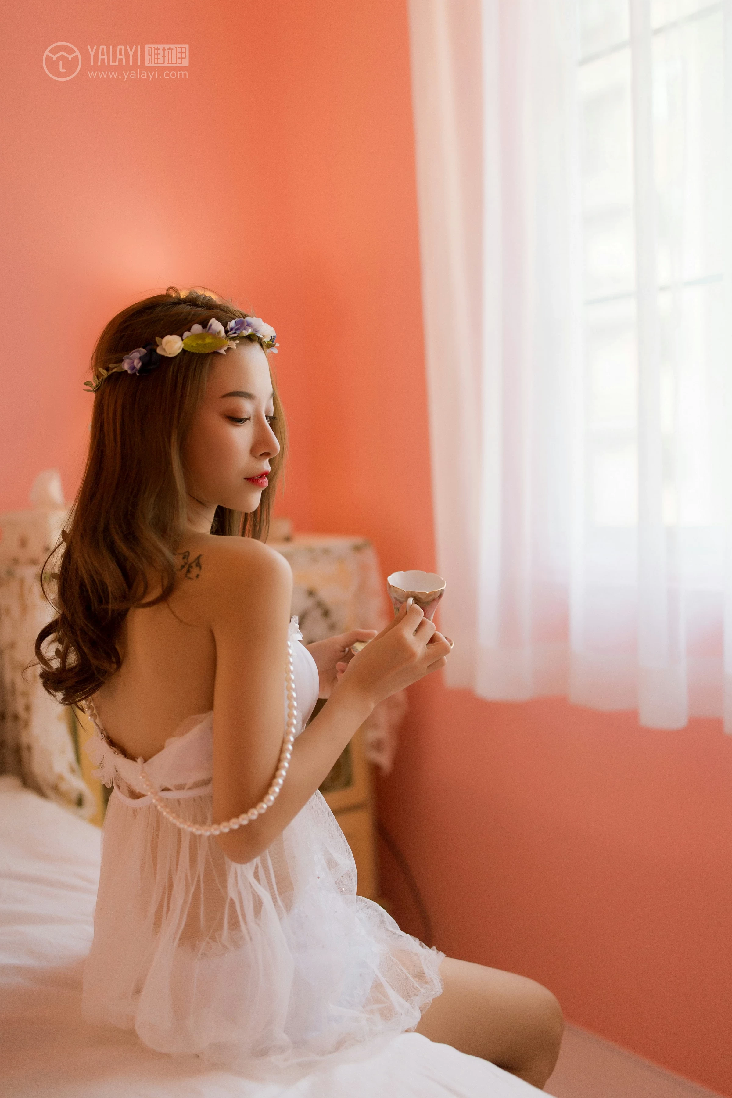 [YALAYI雅拉伊]NO.099 粉色系少女私房 倩微微 透视睡衣裙与白色蕾丝内衣性感私房写真集第5张
