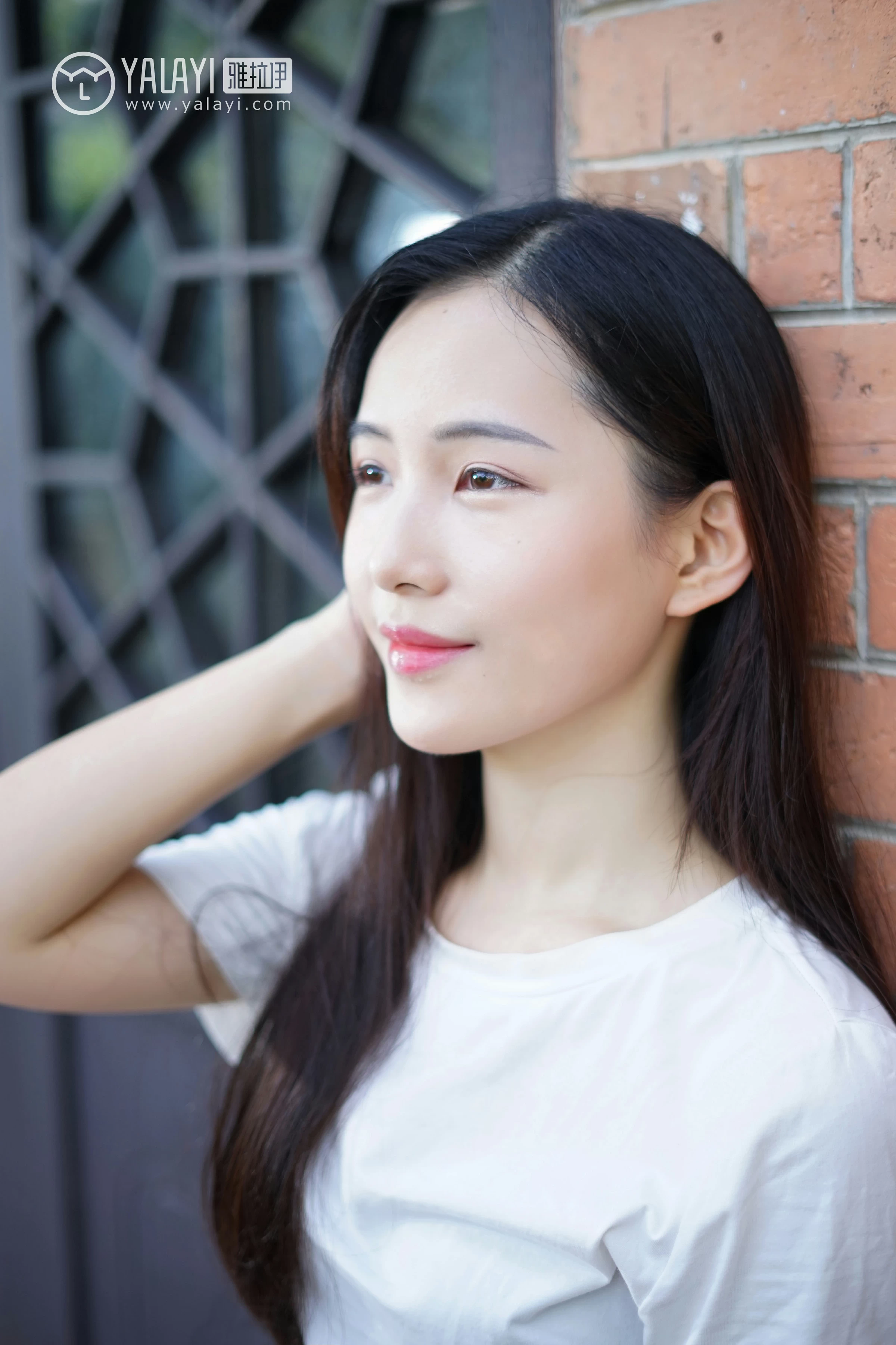 [YALAYI雅拉伊]NO.027 校园邂逅 卡柔 白色短袖加灰色短裙与吊带连衣裙性感私房写真集第4张