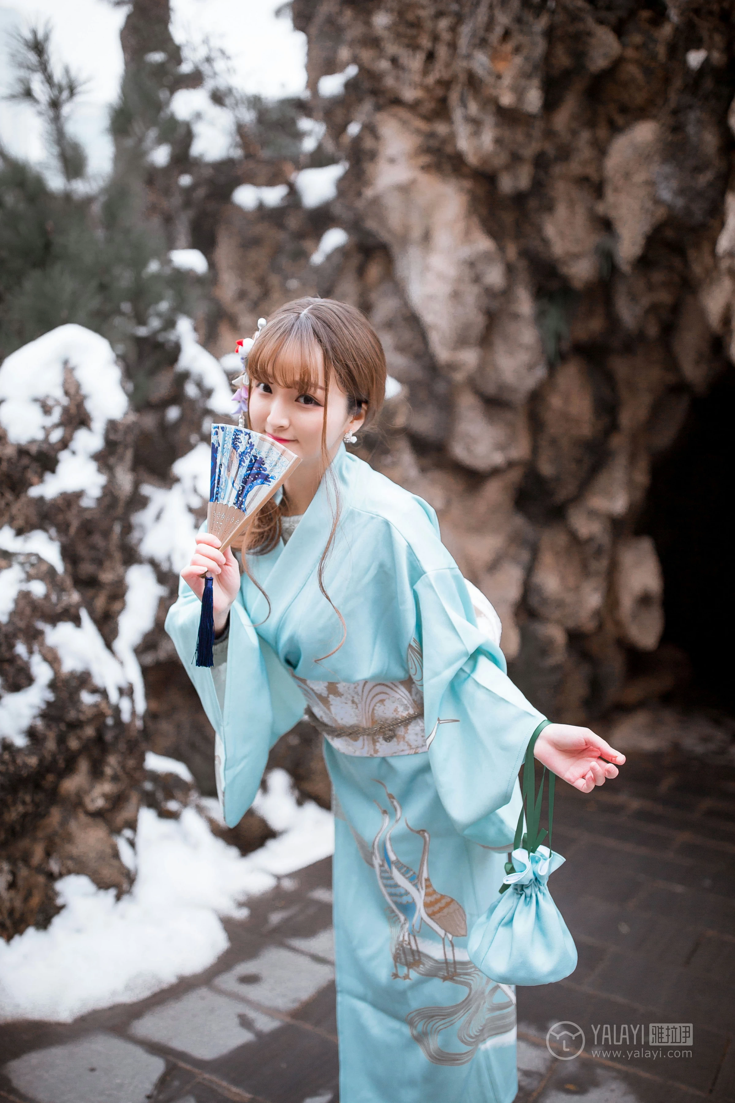 [YALAYI雅拉伊]No.192 赏雪 团团 淡蓝色和服性感私房写真集第2张
