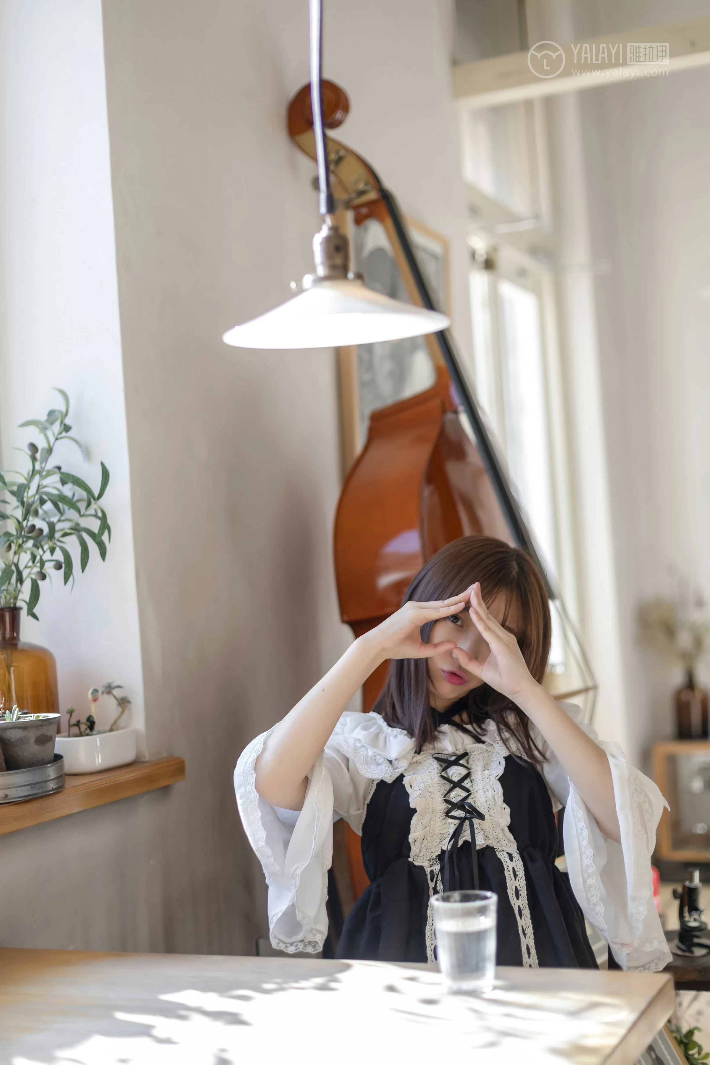 [YALAYI雅拉伊]No.219 半糖洛丽塔 刘开心 情趣公主制服连衣裙性感私房写真集第7张