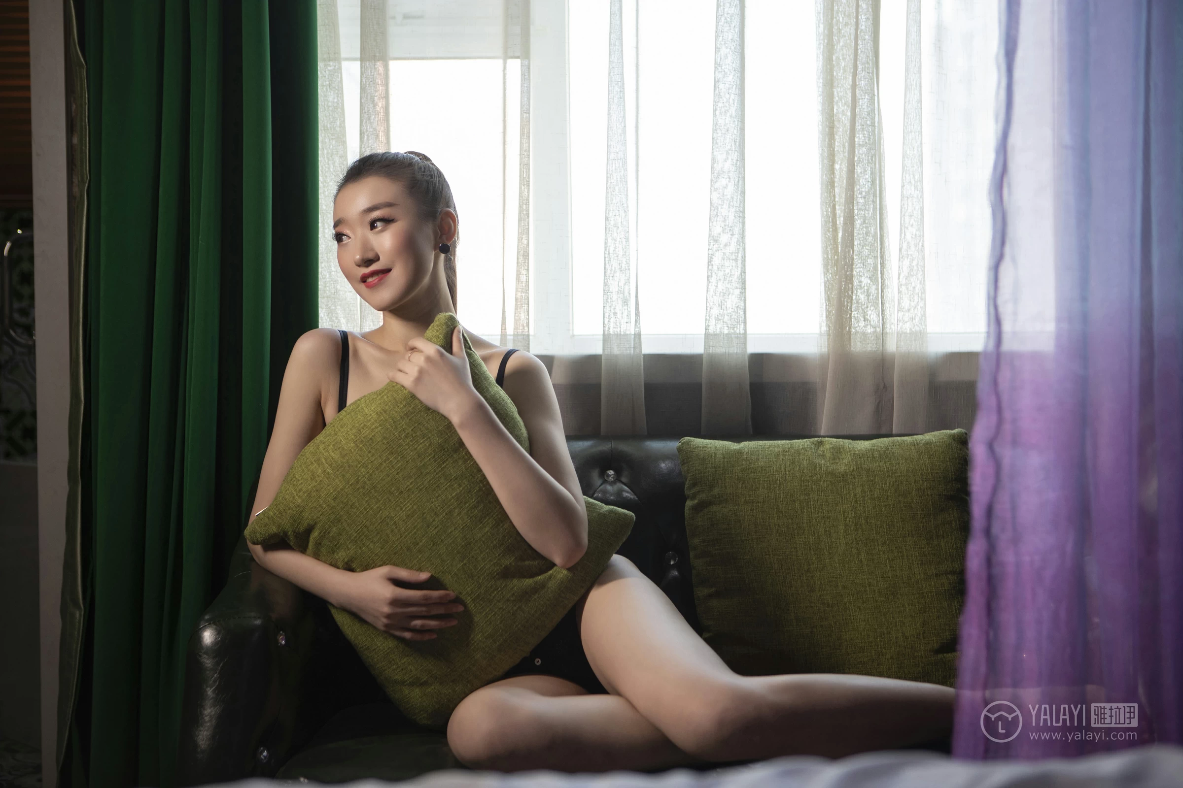 [YALAYI雅拉伊]No.228 紫纱 心怡 黑色蕾丝内衣性感私房写真集第3张