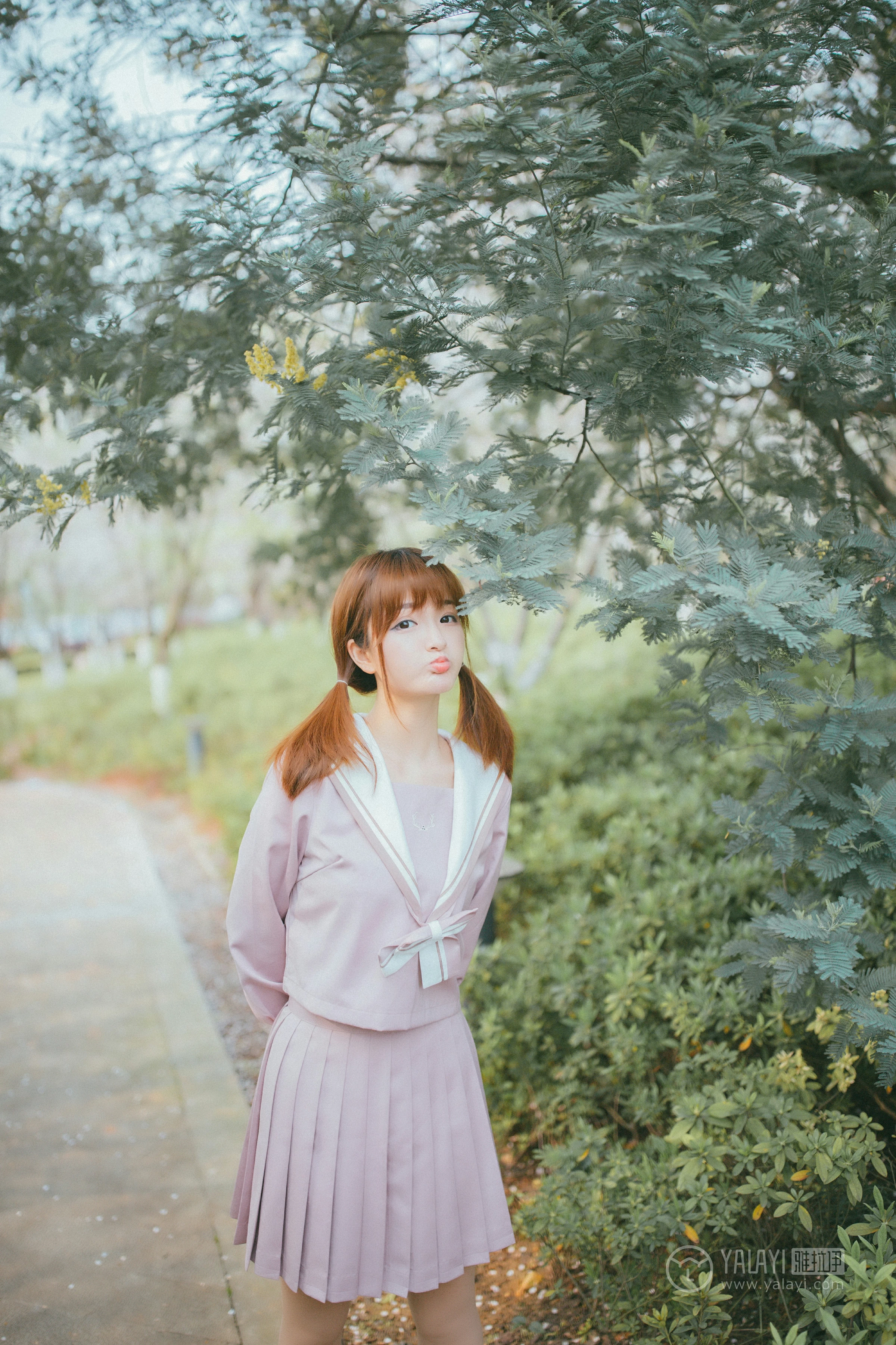 [YALAYI雅拉伊]No.246 樱花樱花想见你 团团 日本高中女生制服加肉色丝袜美腿性感私房写真集第14张