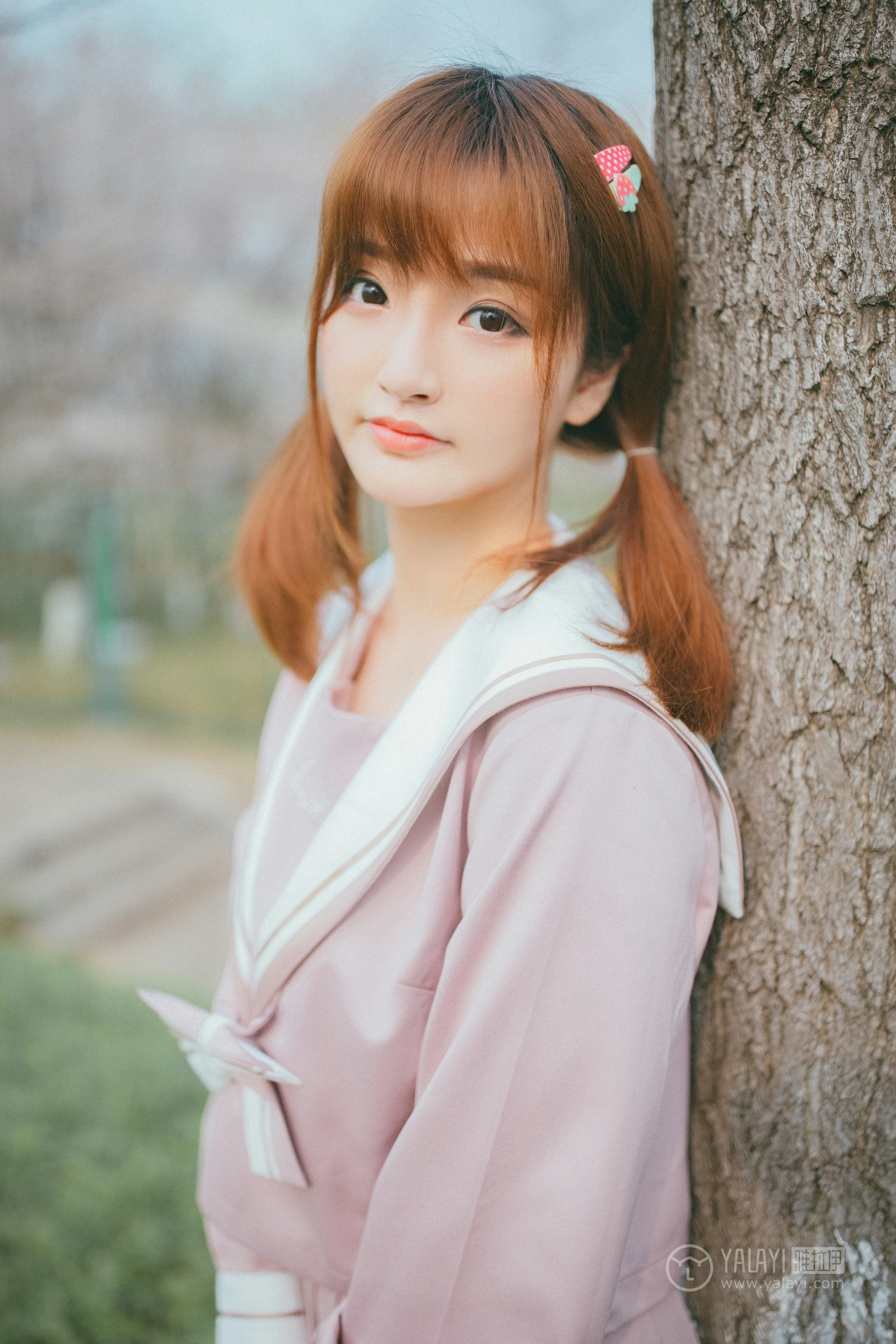 [YALAYI雅拉伊]No.246 樱花樱花想见你 团团 日本高中女生制服加肉色丝袜美腿性感私房写真集第17张