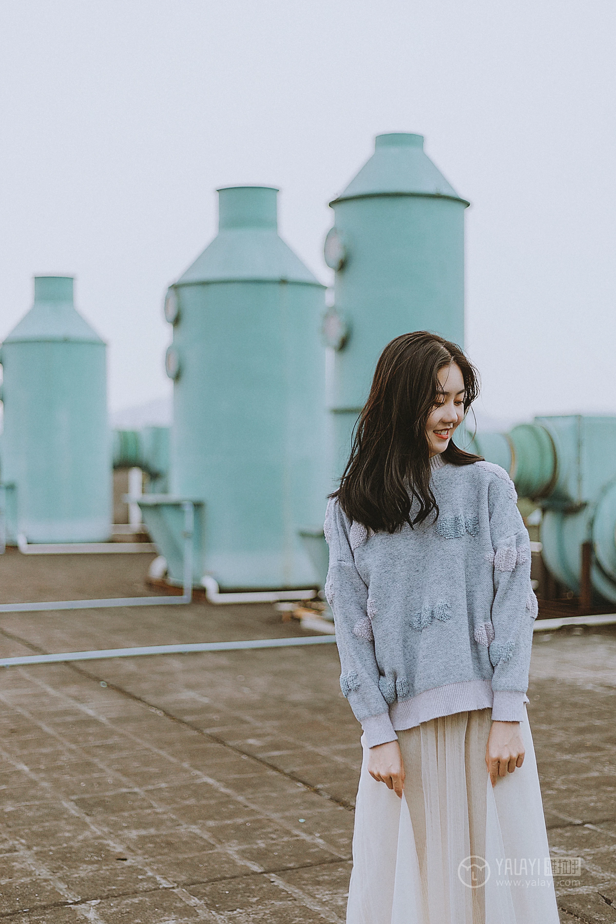 [YALAYI雅拉伊] No.274 芳华 喜儿 蓝色卫衣与白色透视短裙性感私房写真集第9张