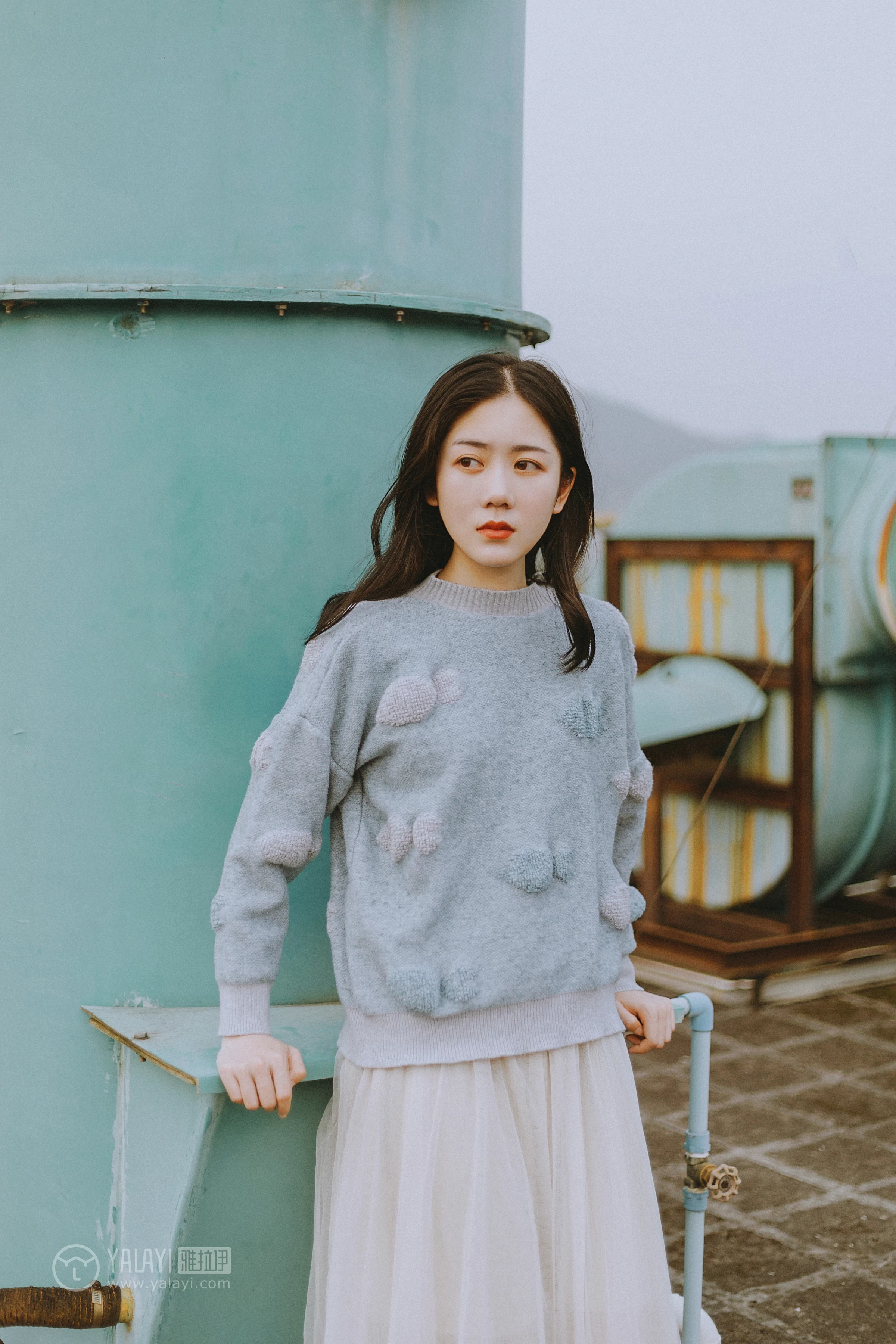 [YALAYI雅拉伊] No.274 芳华 喜儿 蓝色卫衣与白色透视短裙性感私房写真集第12张