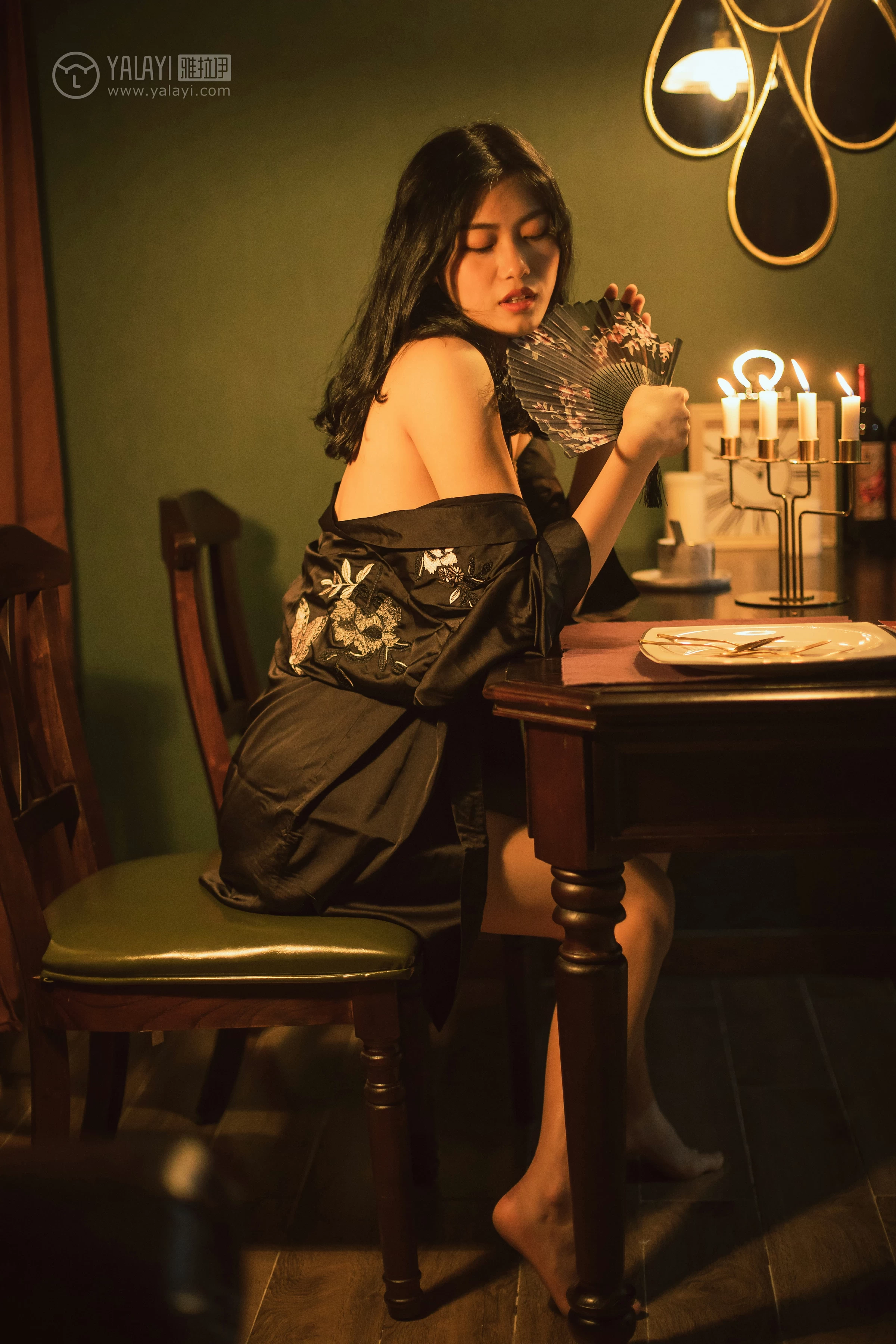 [YALAYI雅拉伊]No.309 夜来香 和风 黑色睡衣加黑色情趣旗袍性感私房写真集第15张