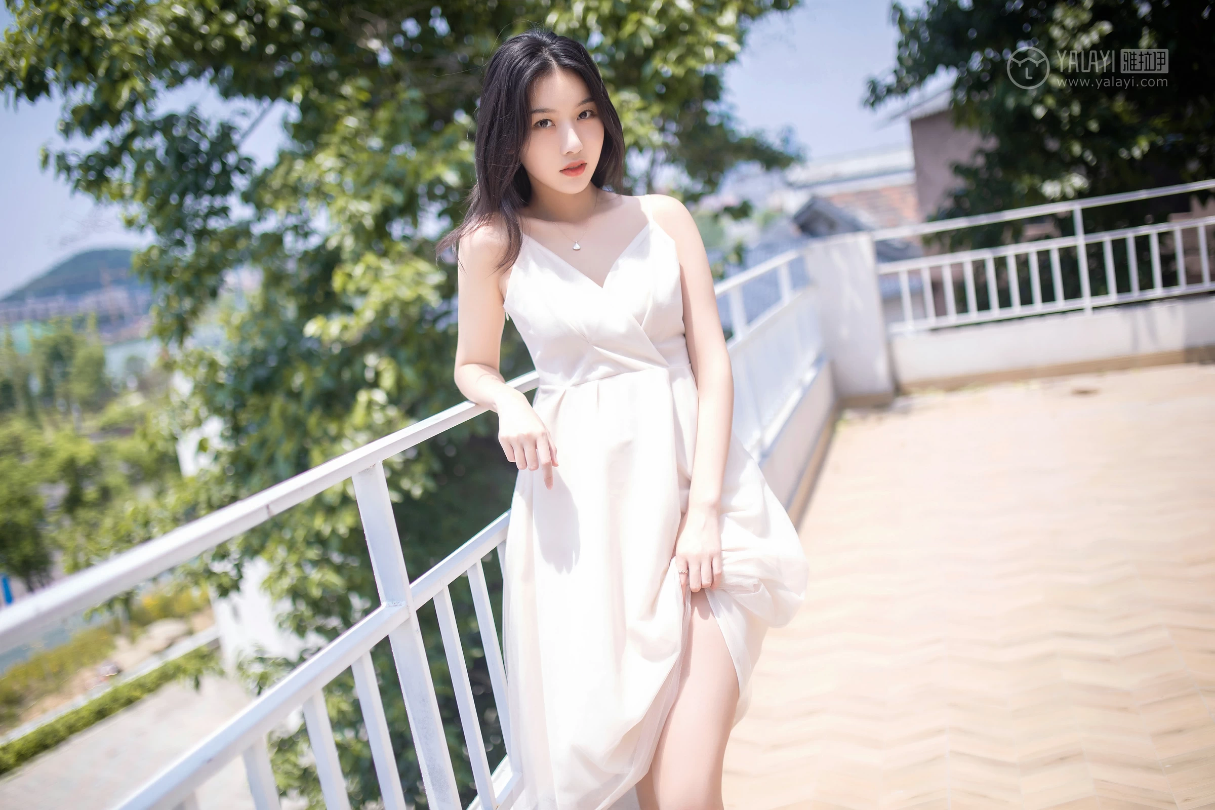 [YALAYI雅拉伊]No.310 听风 白璐 仙气飘飘 白色吊带连衣裙性感私房写真集第8张