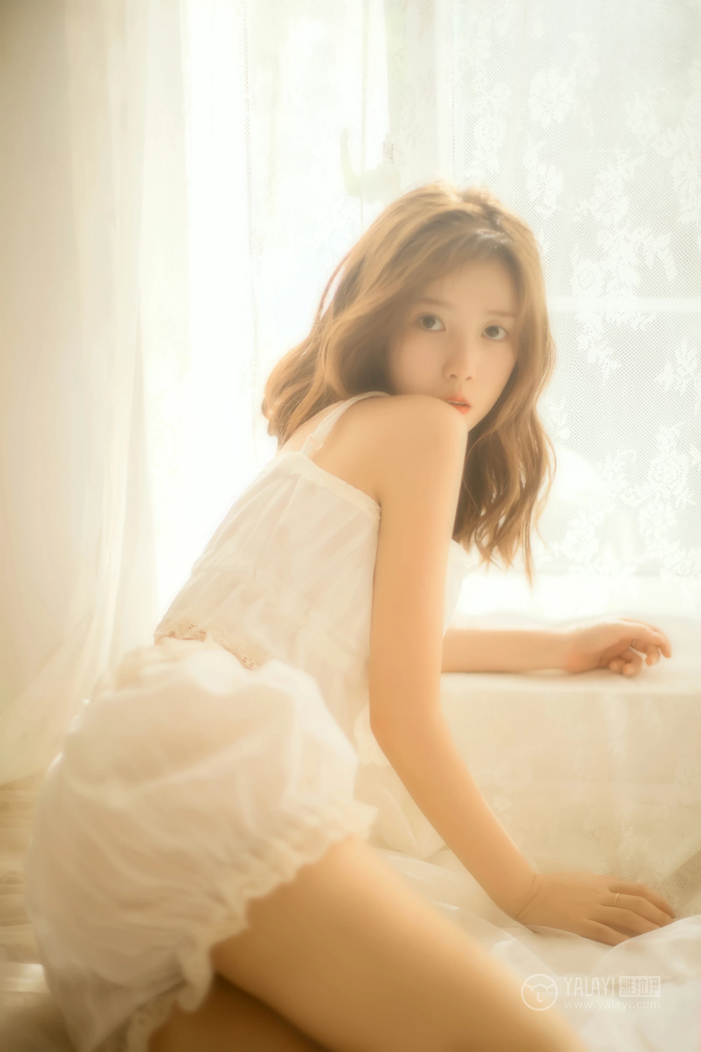 [YALAYI雅拉伊]No.315 夏日蜜语 圈圈 白色透视吊带内衣加短裤清纯靓丽私房写真集第2张