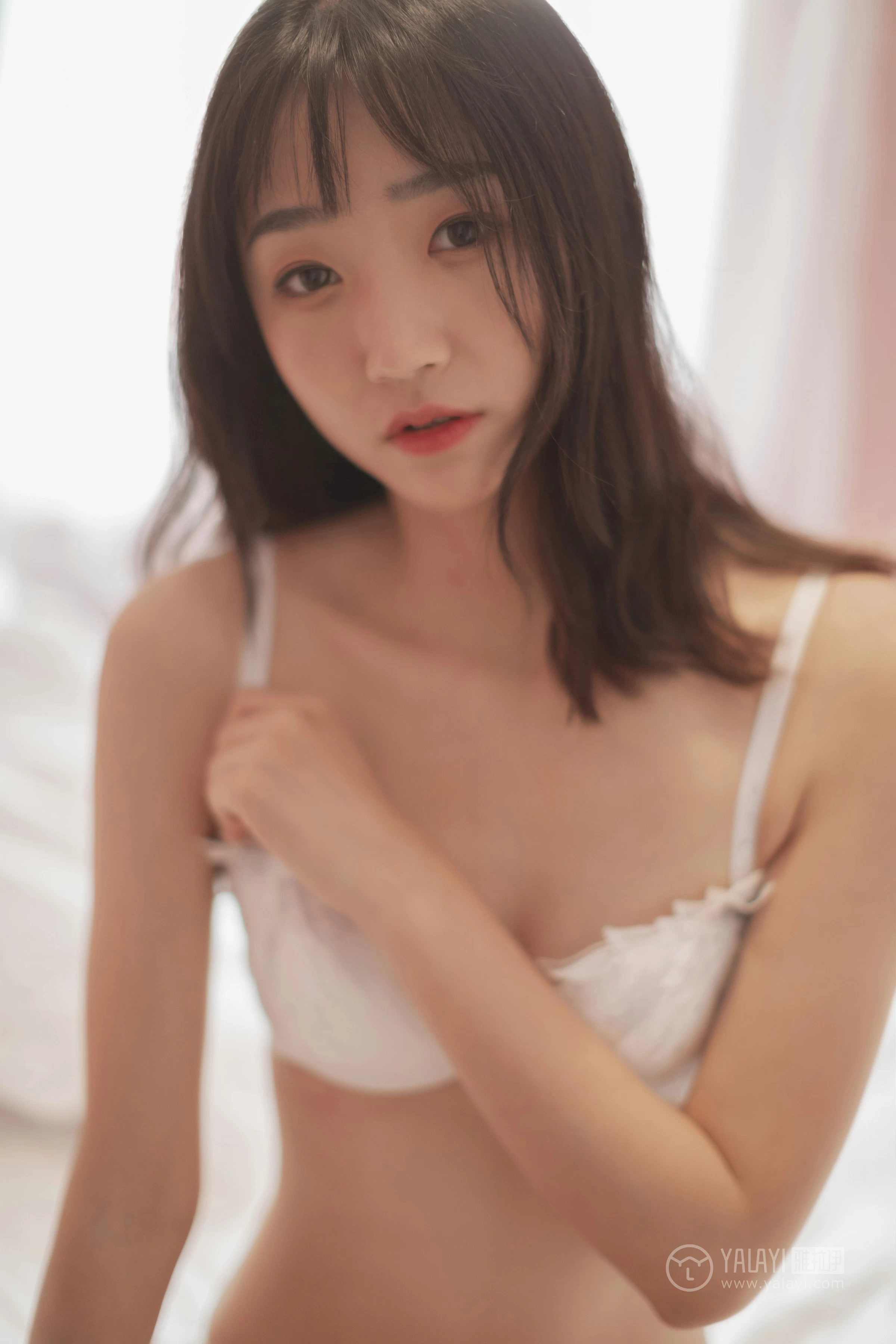 [YALAYI雅拉伊]No.326 和你 念念 白色情趣蕾丝内衣性感私房写真集第11张