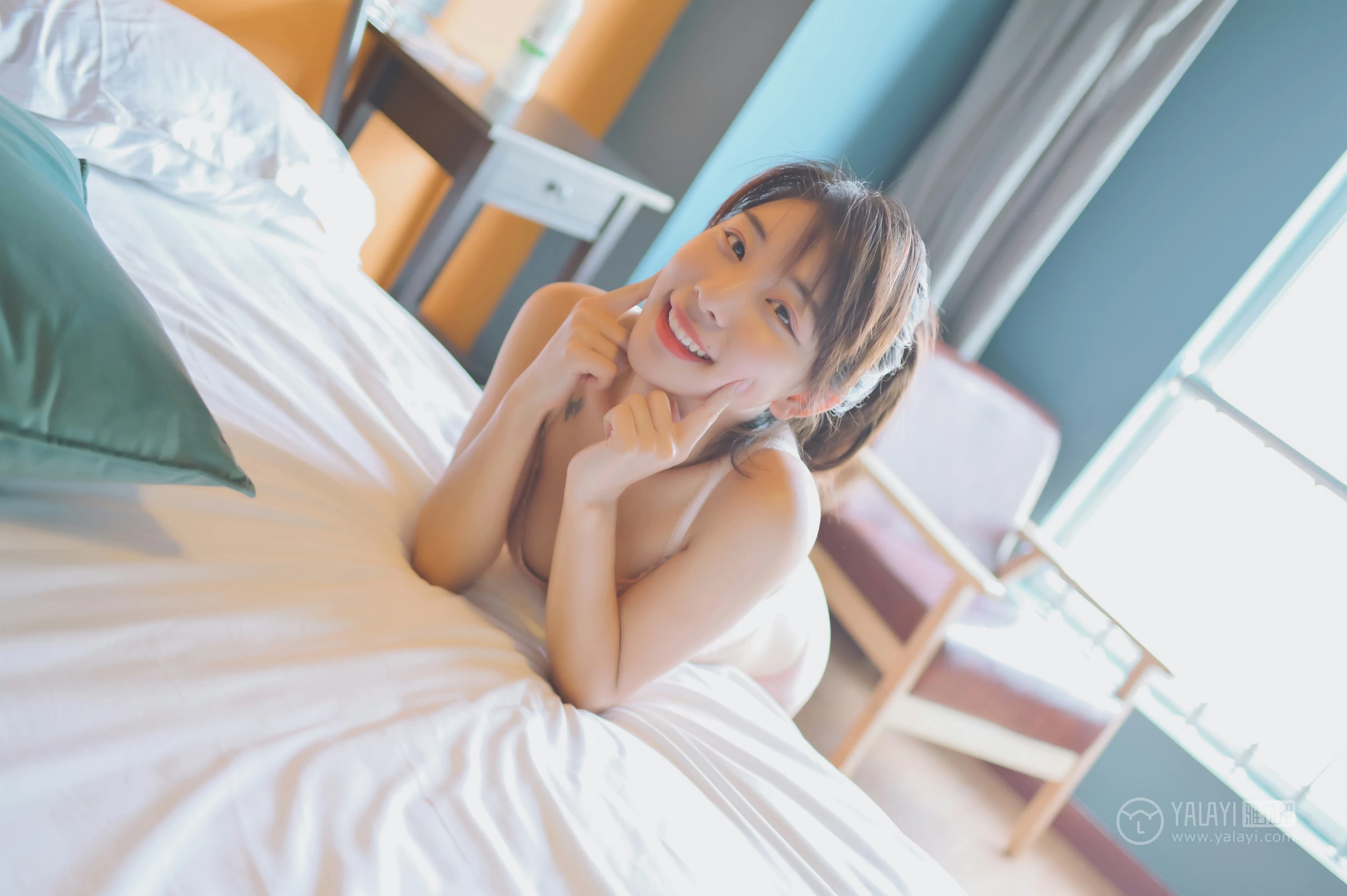 [YALAYI雅拉伊]No.338 你笑起来真好看 俞青青 粉色蕾丝内衣性感私房写真集第9张