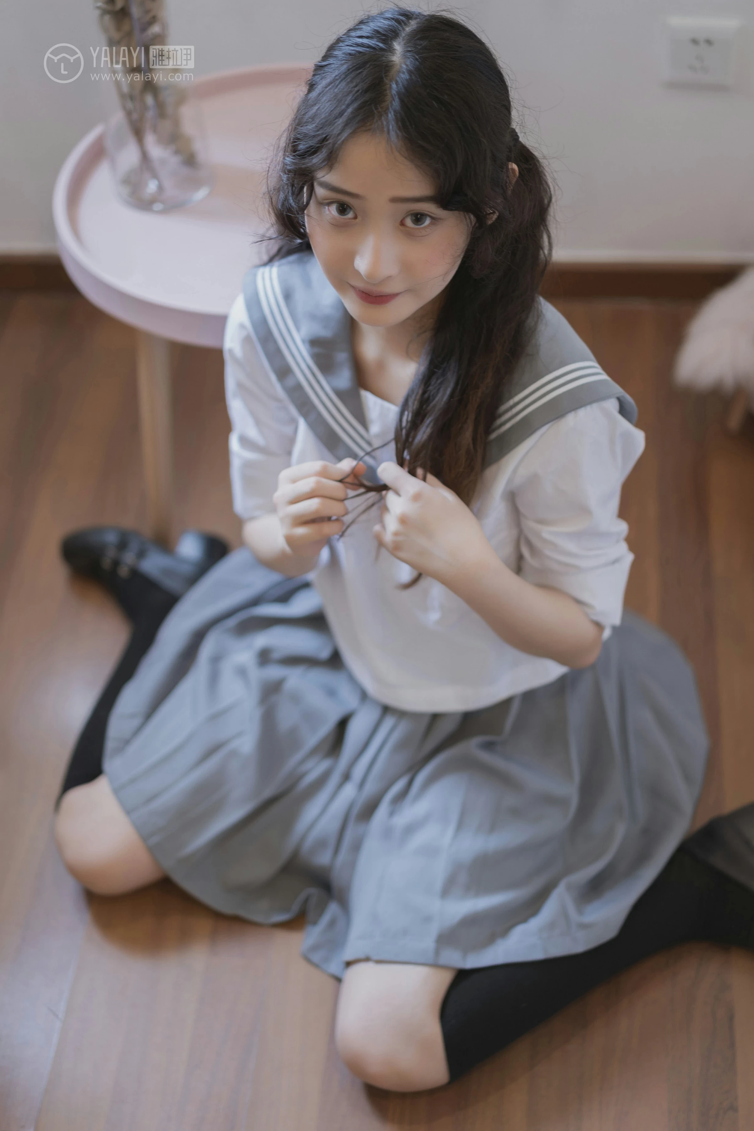 [YALAYI雅拉伊]No.349 清纯学生妹 西子 高中女生制服与短裙性感私房写真集第12张