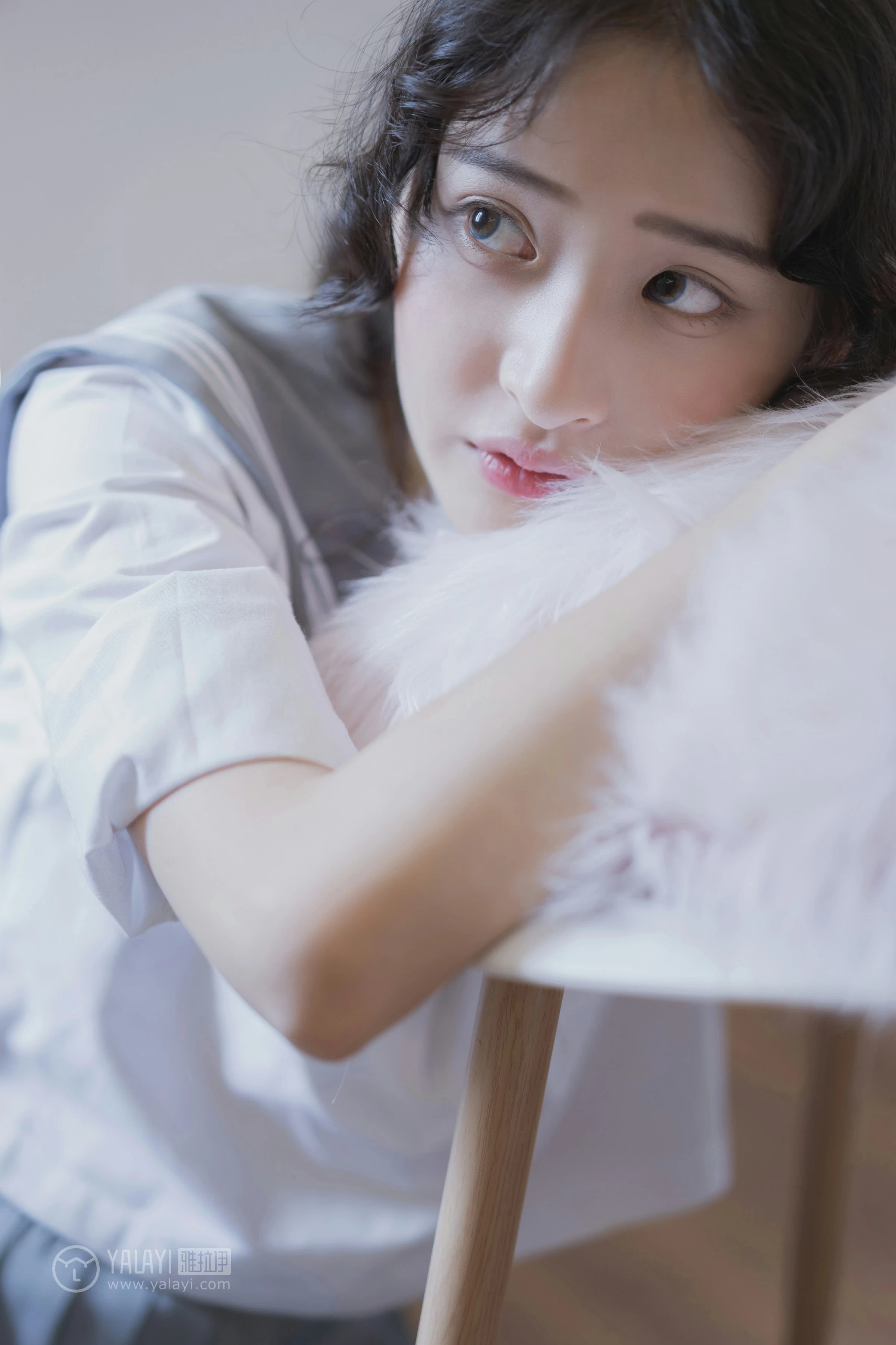 [YALAYI雅拉伊]No.349 清纯学生妹 西子 高中女生制服与短裙性感私房写真集第17张