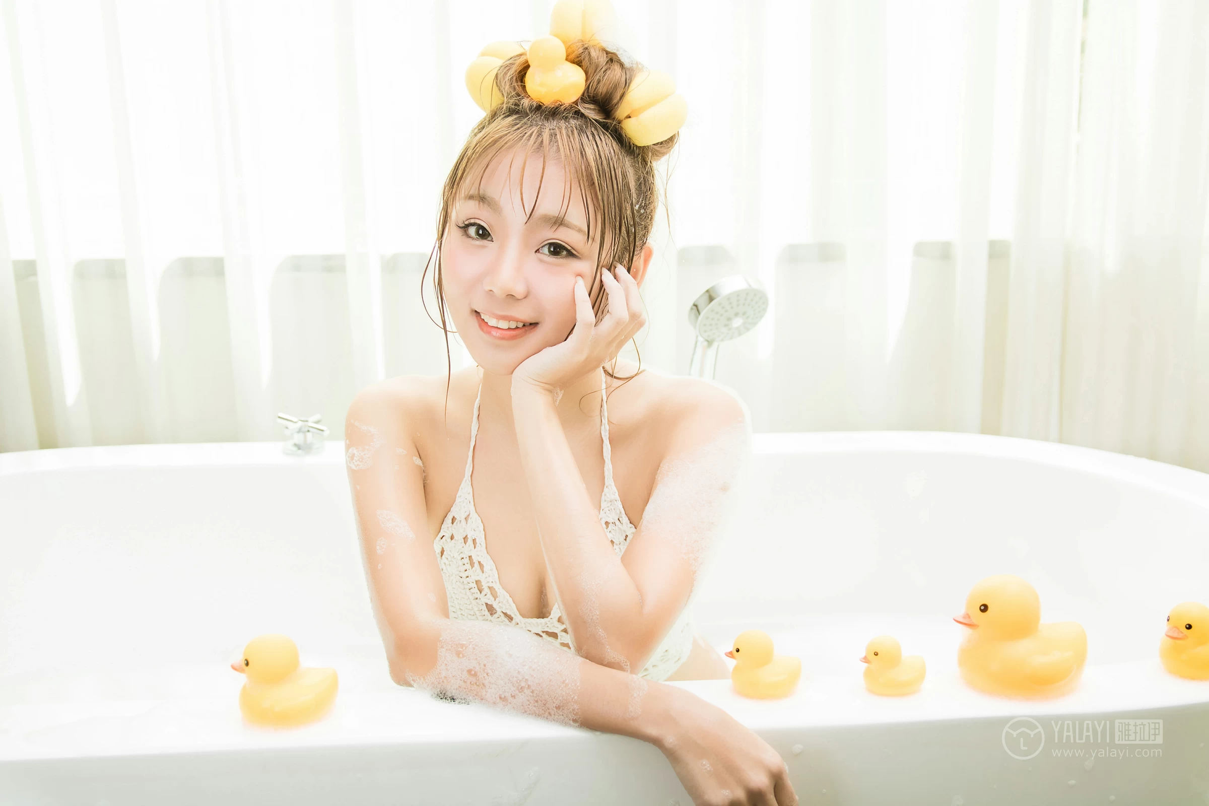 [YALAYI雅拉伊]No.352 泡泡浴 灵儿 白色镂空情趣内衣性感私房写真集第14张