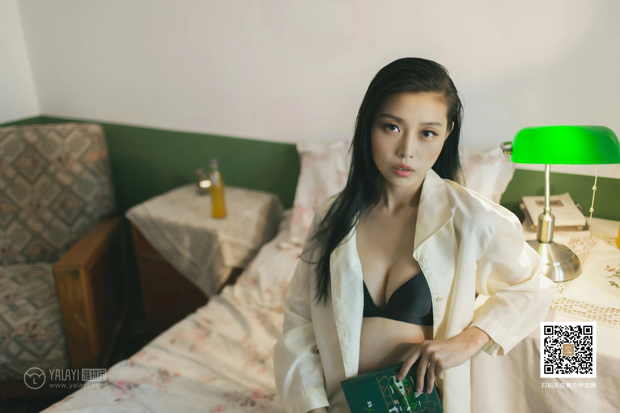[YALAYI雅拉伊]No.368 梦醒时分 图雅 黑色透视情趣睡衣加红色蕾丝内衣性感私房写真集第1张