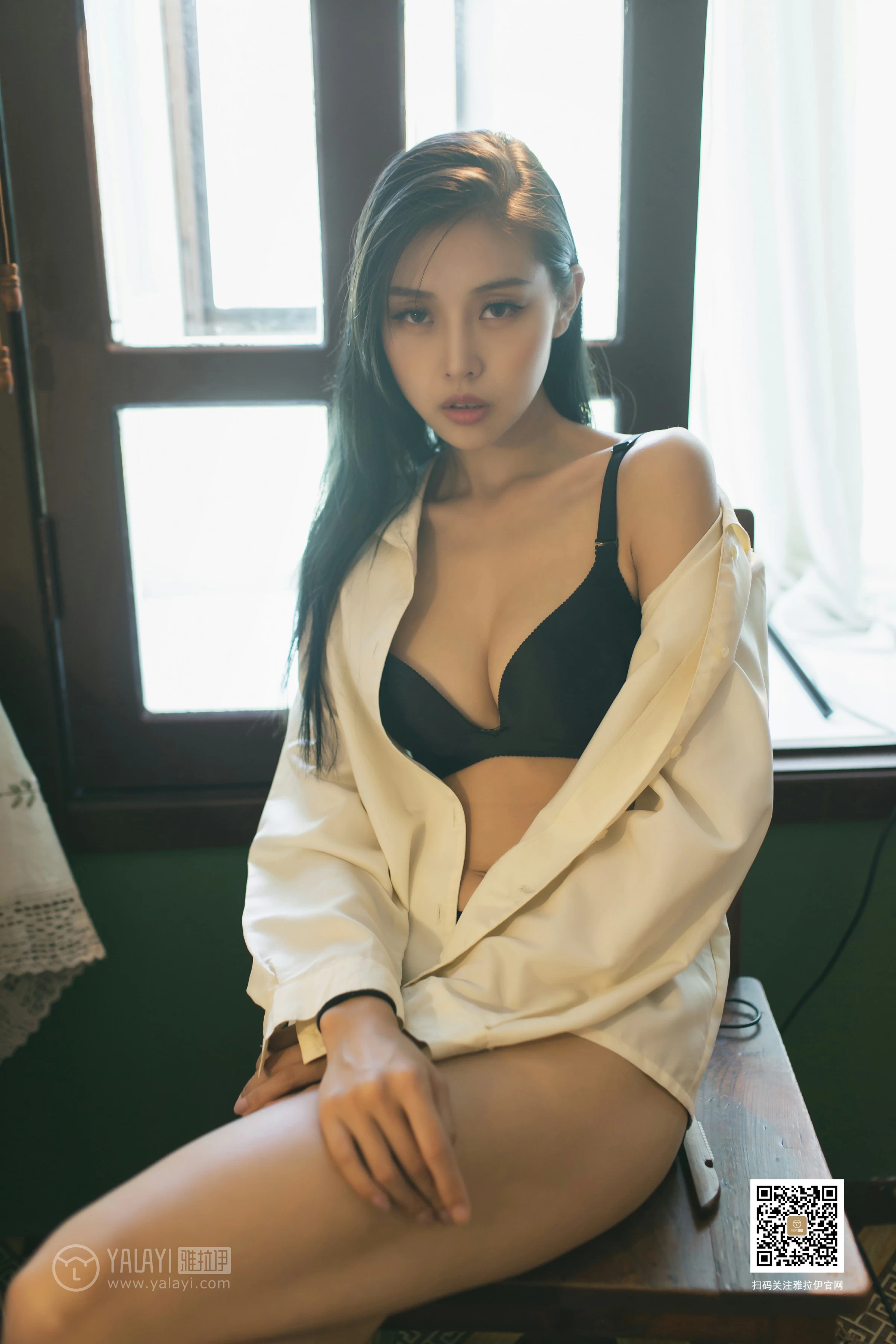 [YALAYI雅拉伊]No.368 梦醒时分 图雅 黑色透视情趣睡衣加红色蕾丝内衣性感私房写真集第5张
